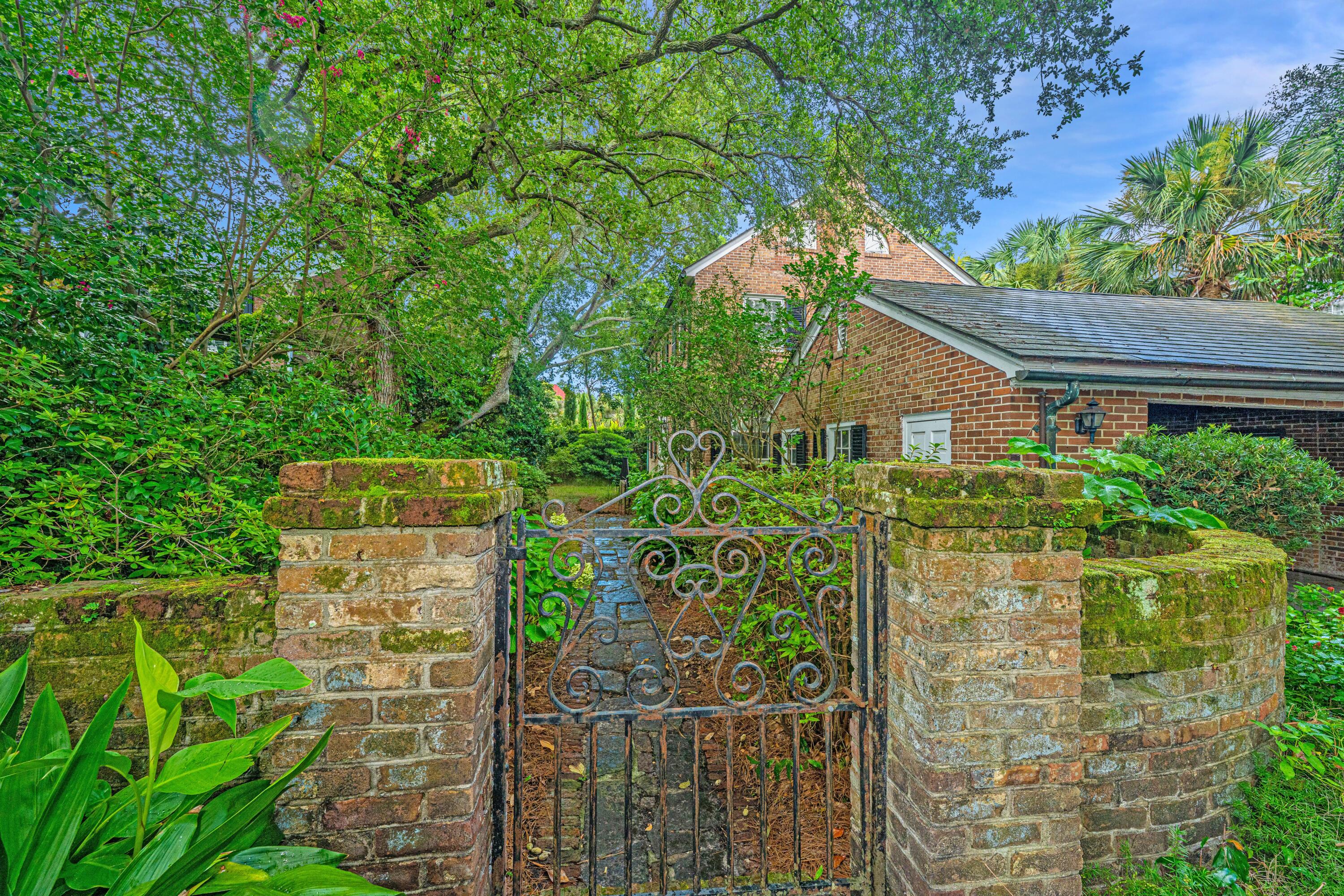 15 Longitude Lane