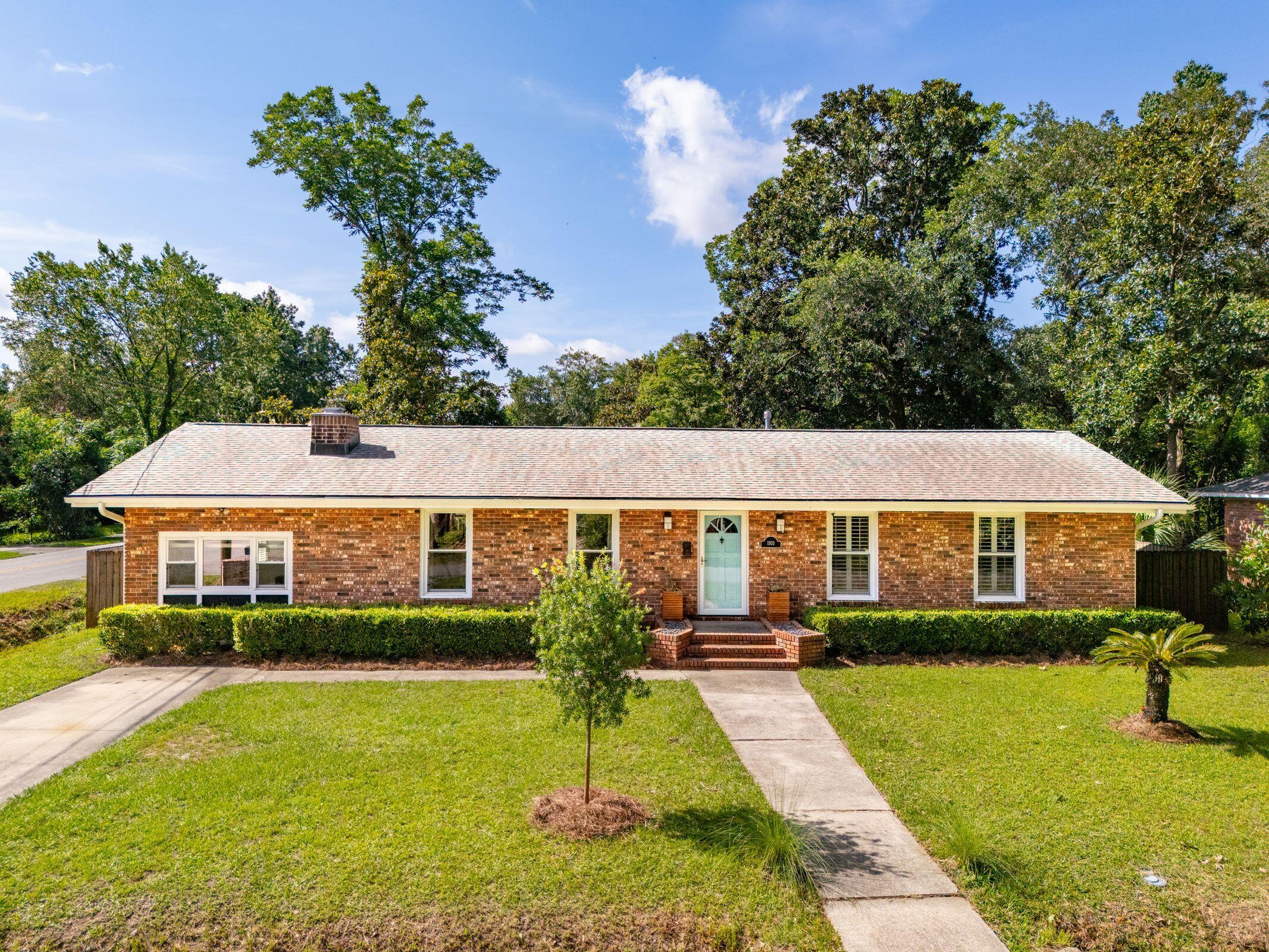 1103 Byron Road