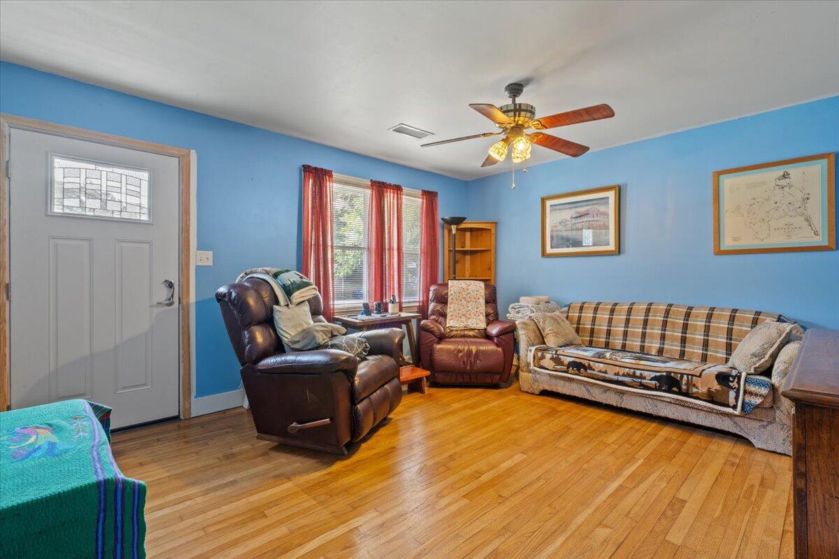 1338 Garrison Street