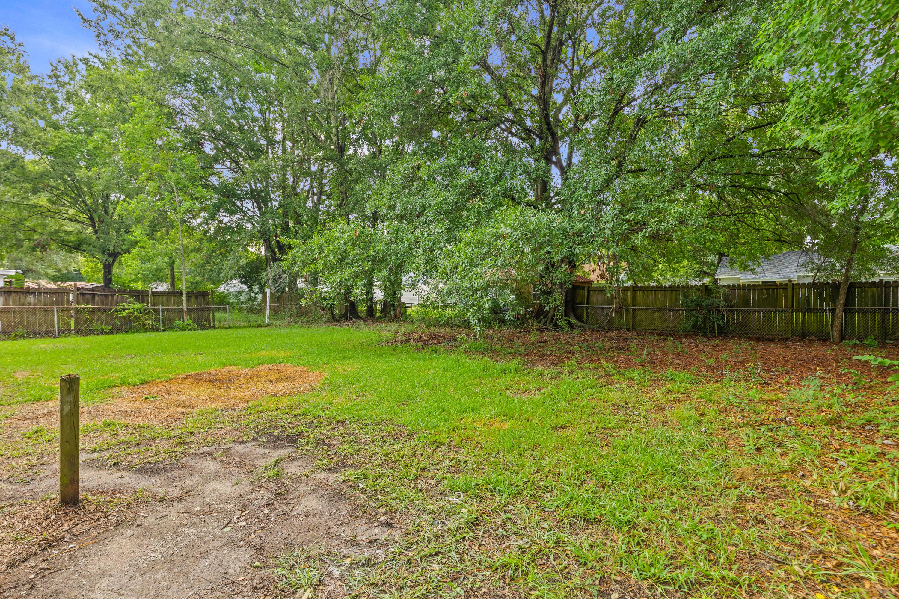 3251 Starlett Avenue