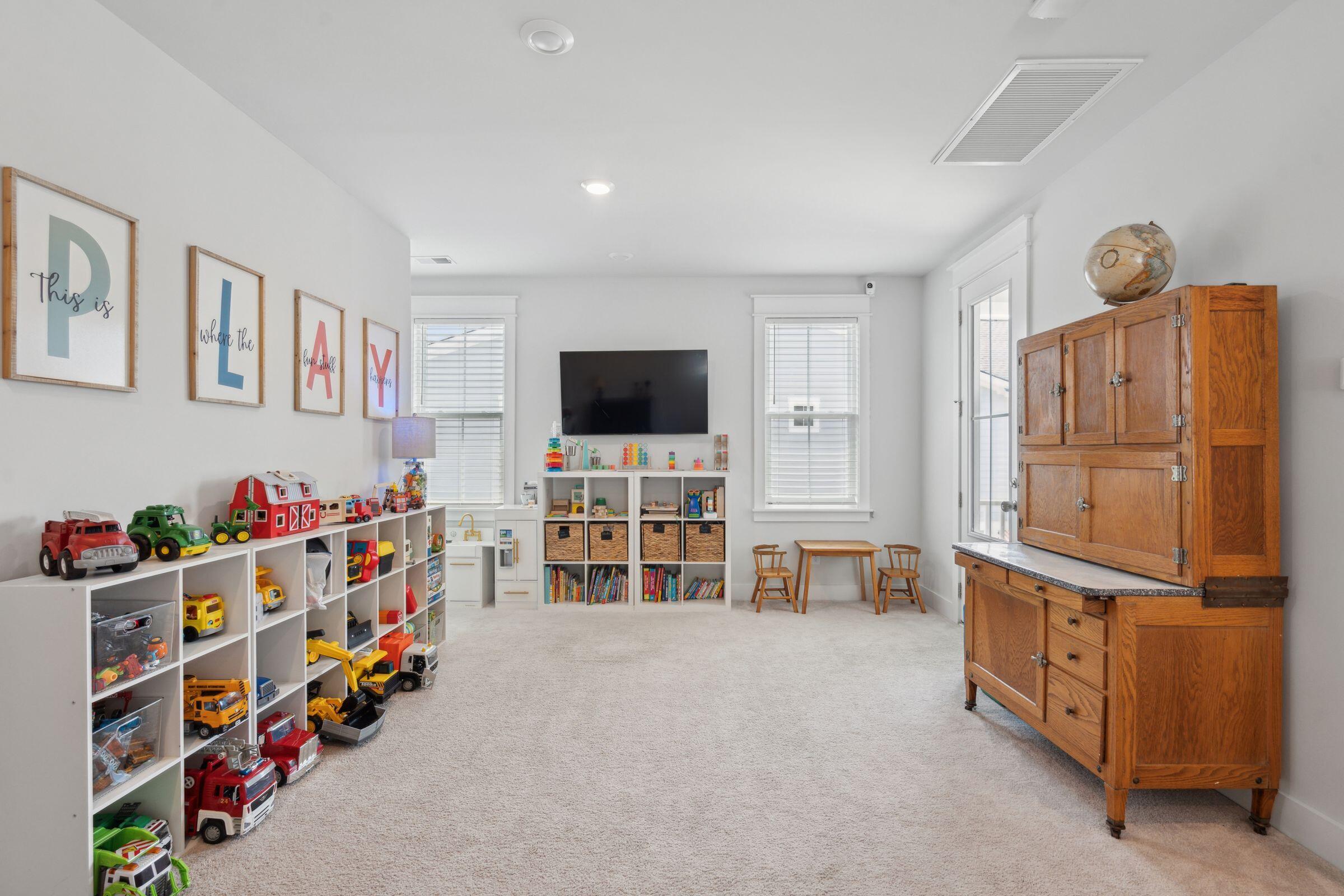 2690 Colonel Harrison Drive