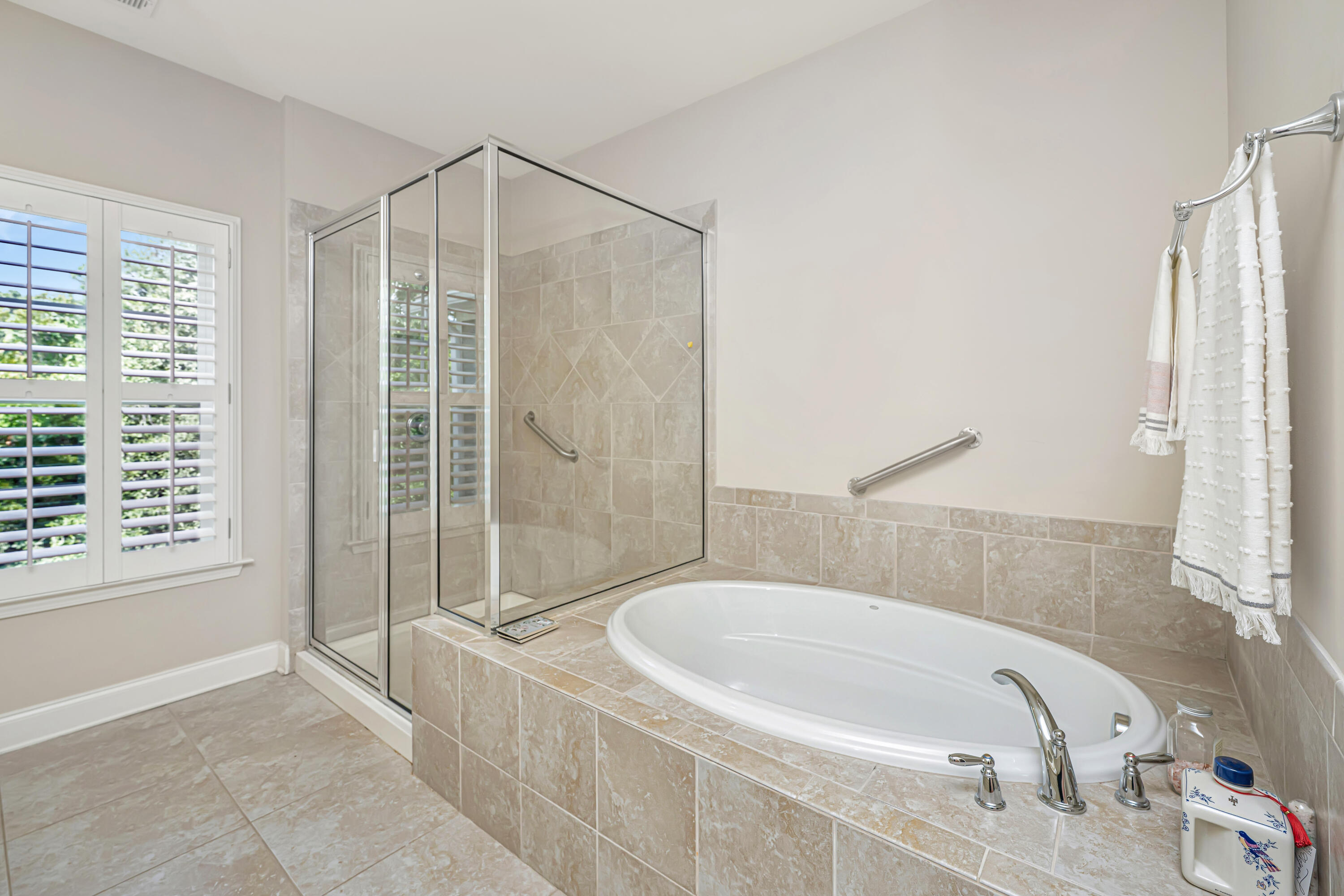 2525 Kings Gate Lane