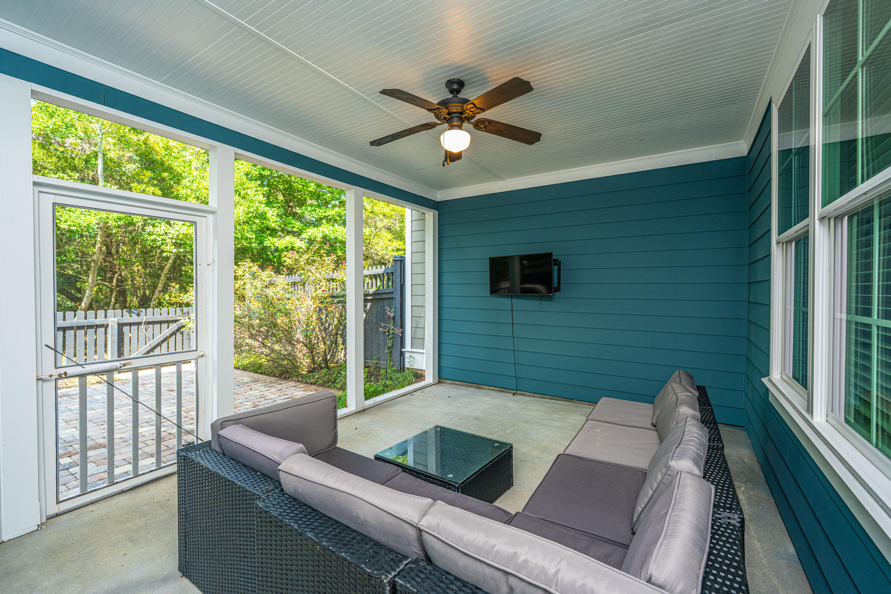 2525 Kings Gate Lane