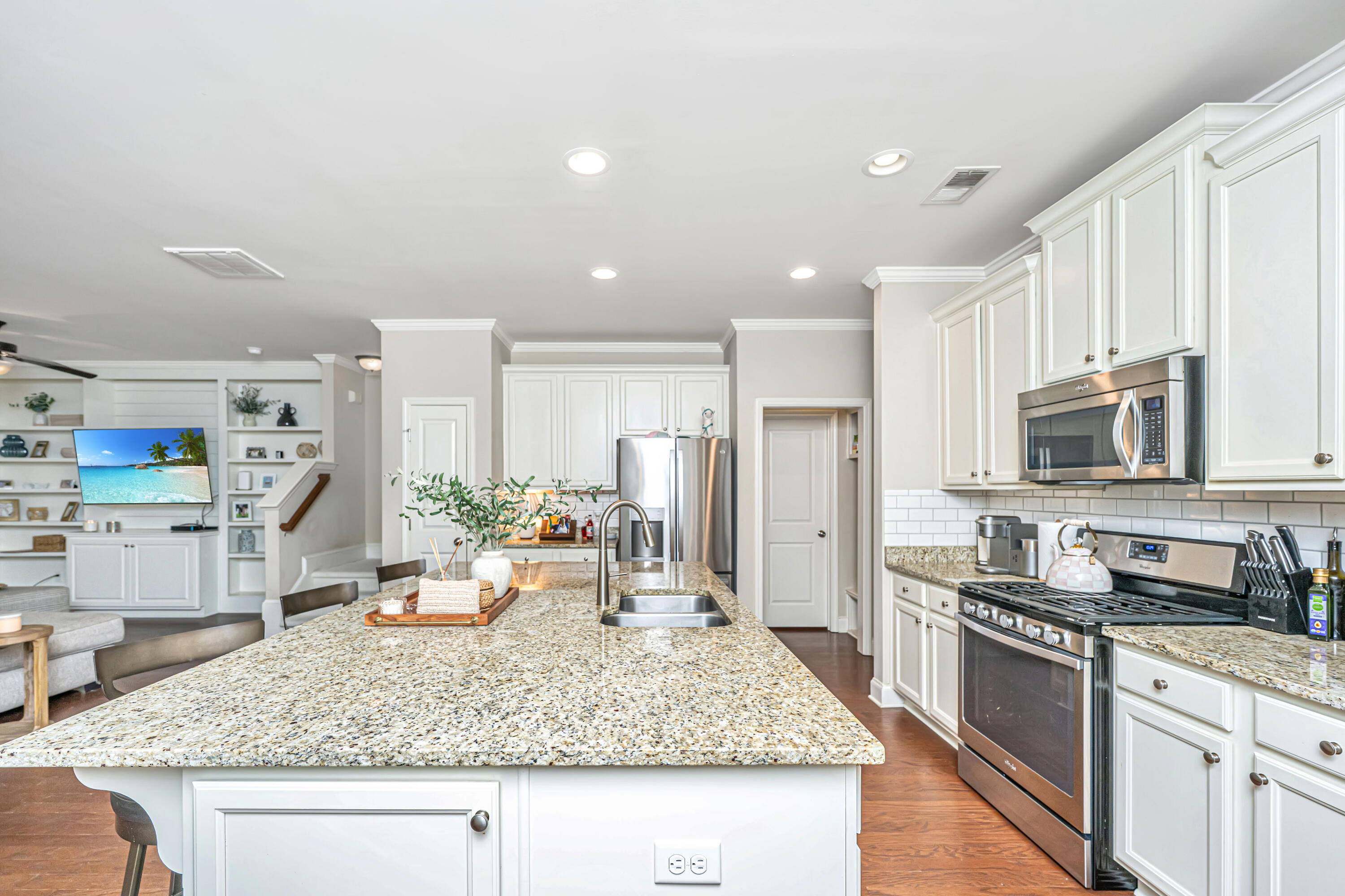 2525 Kings Gate Lane