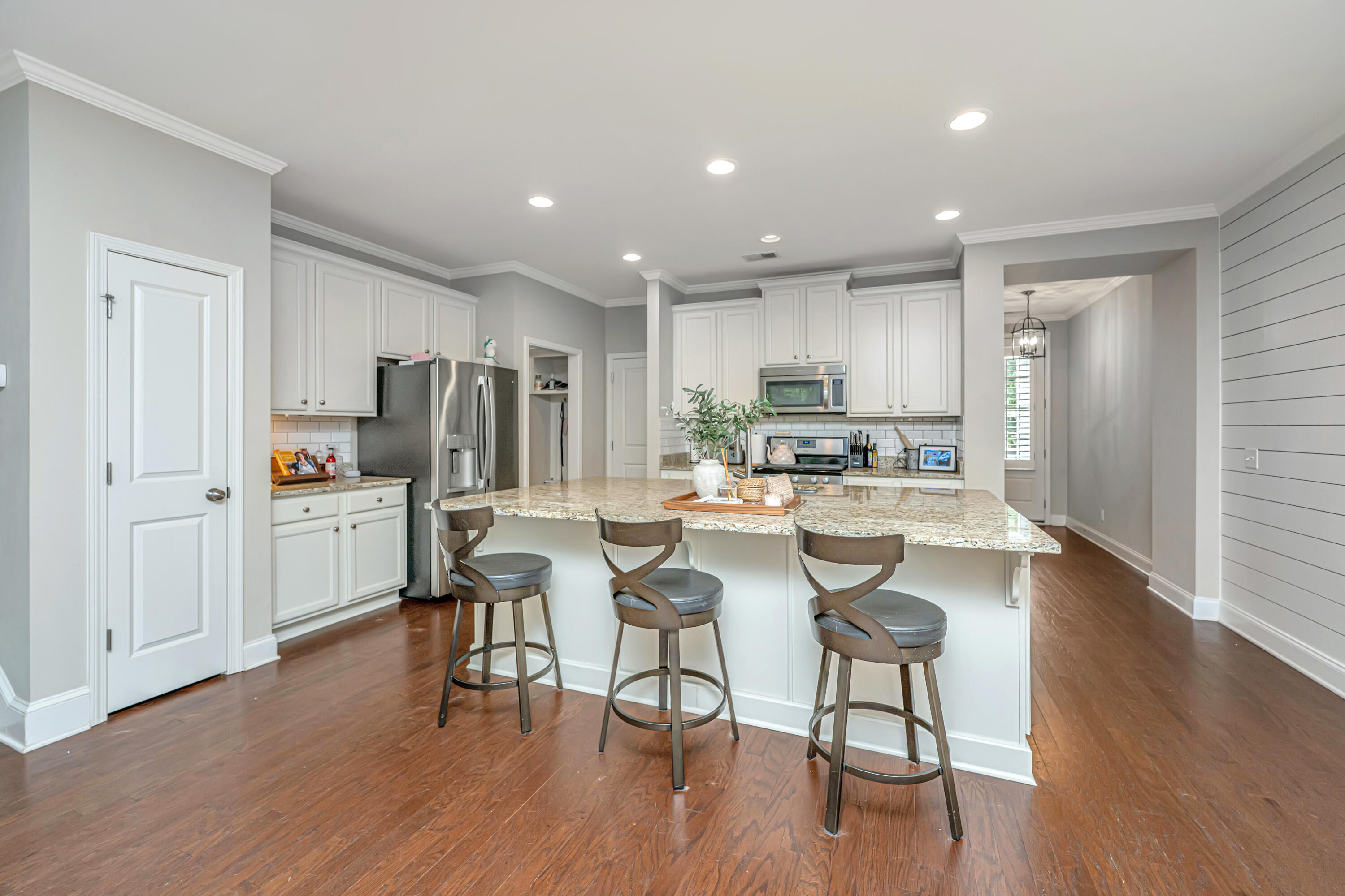 2525 Kings Gate Lane