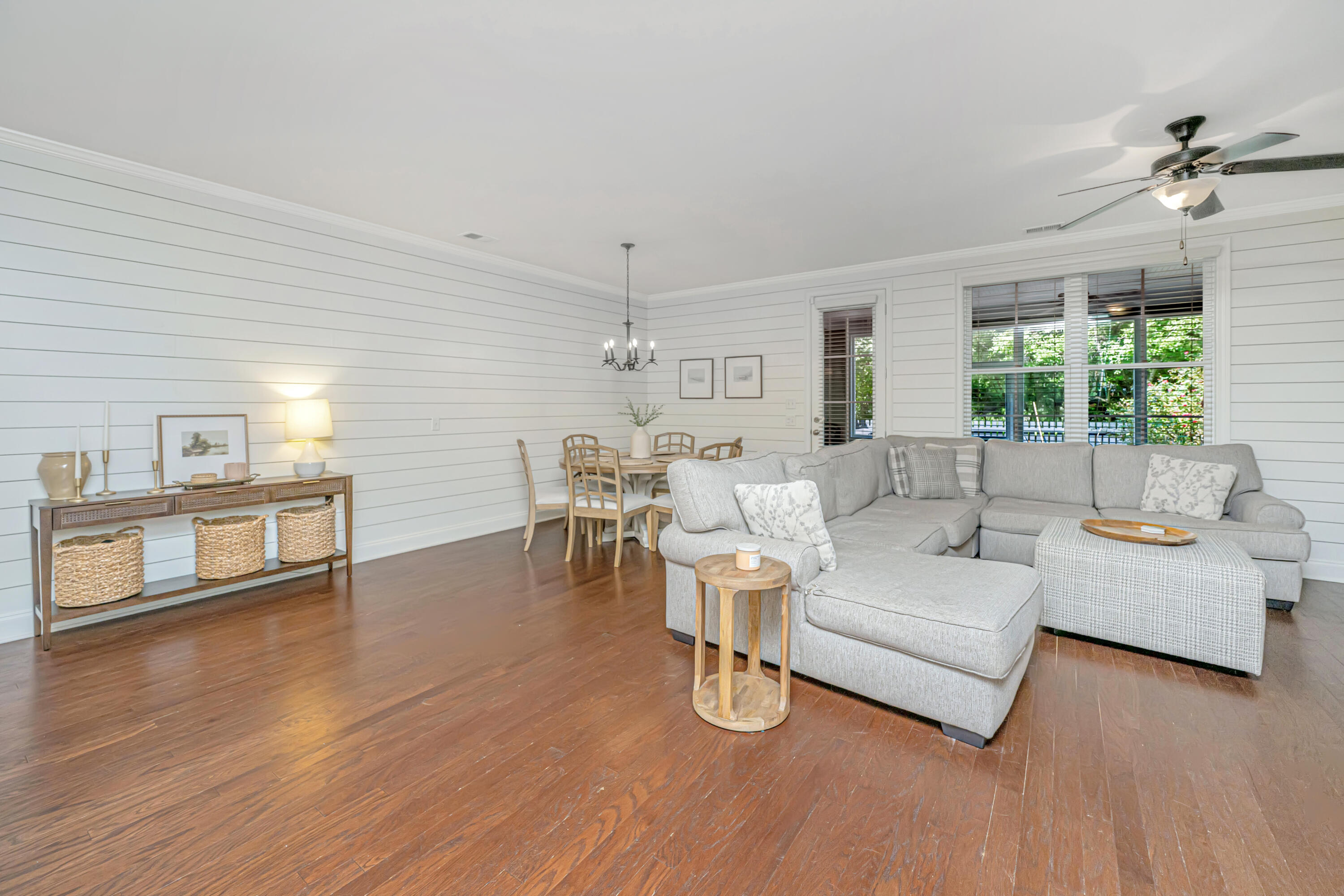 2525 Kings Gate Lane