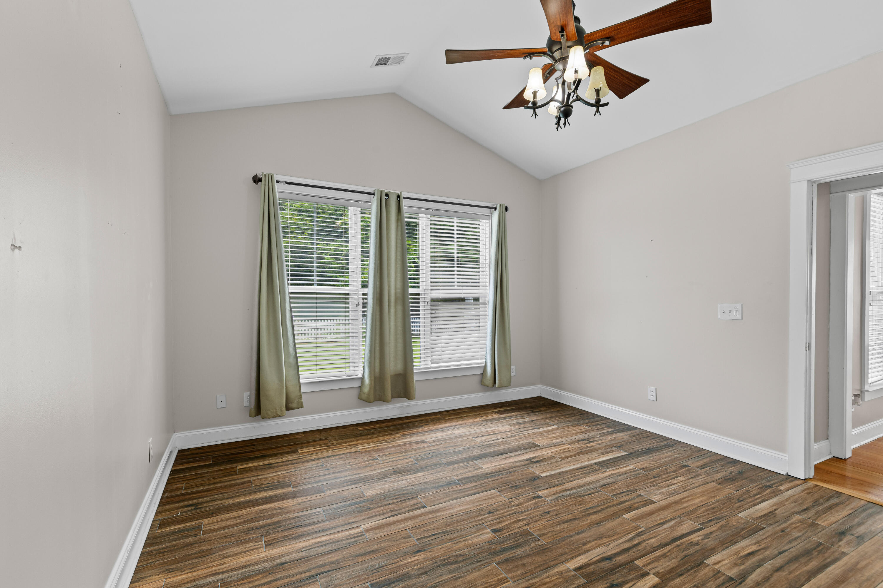 258 Carolinian Drive