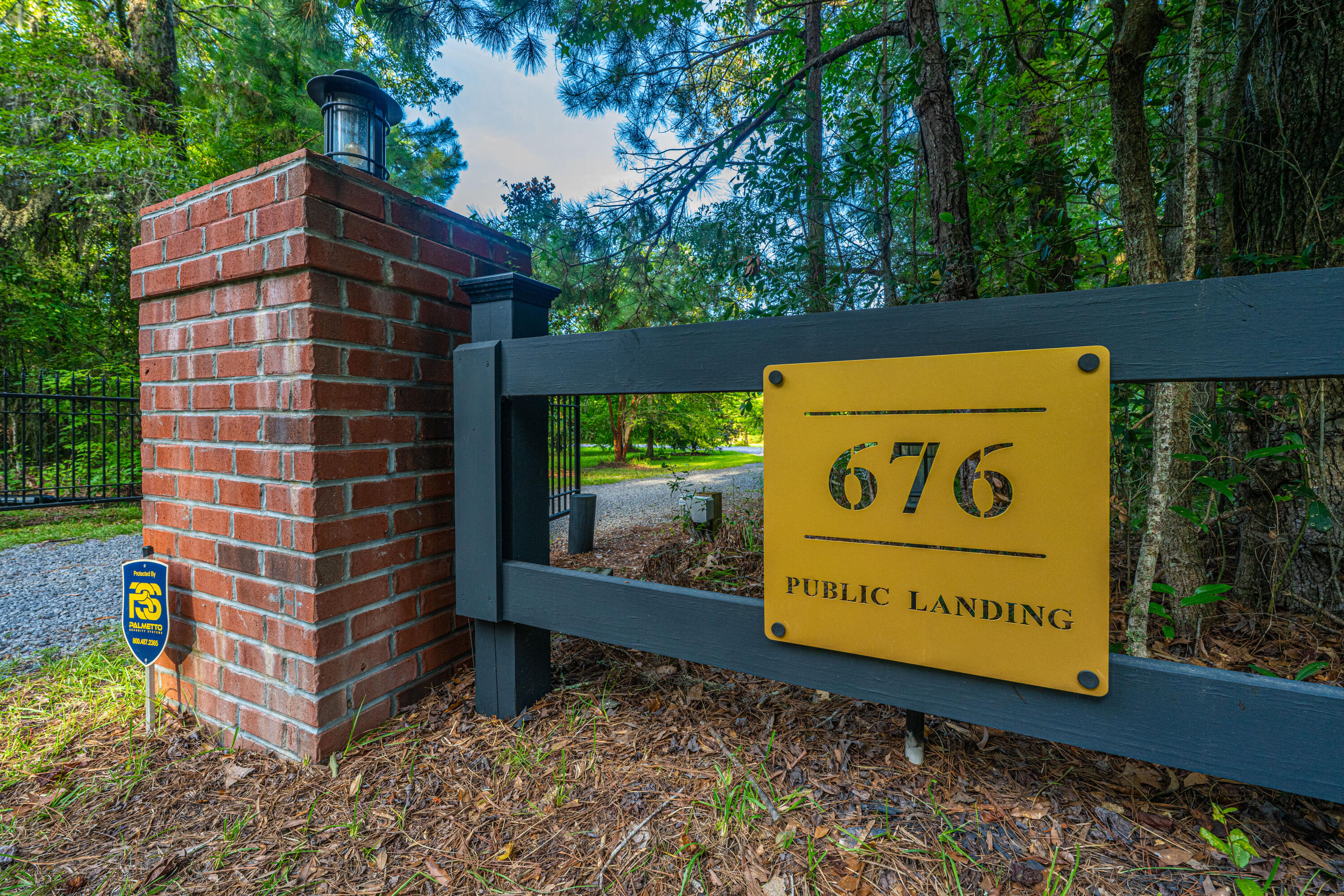 676 Public Landing