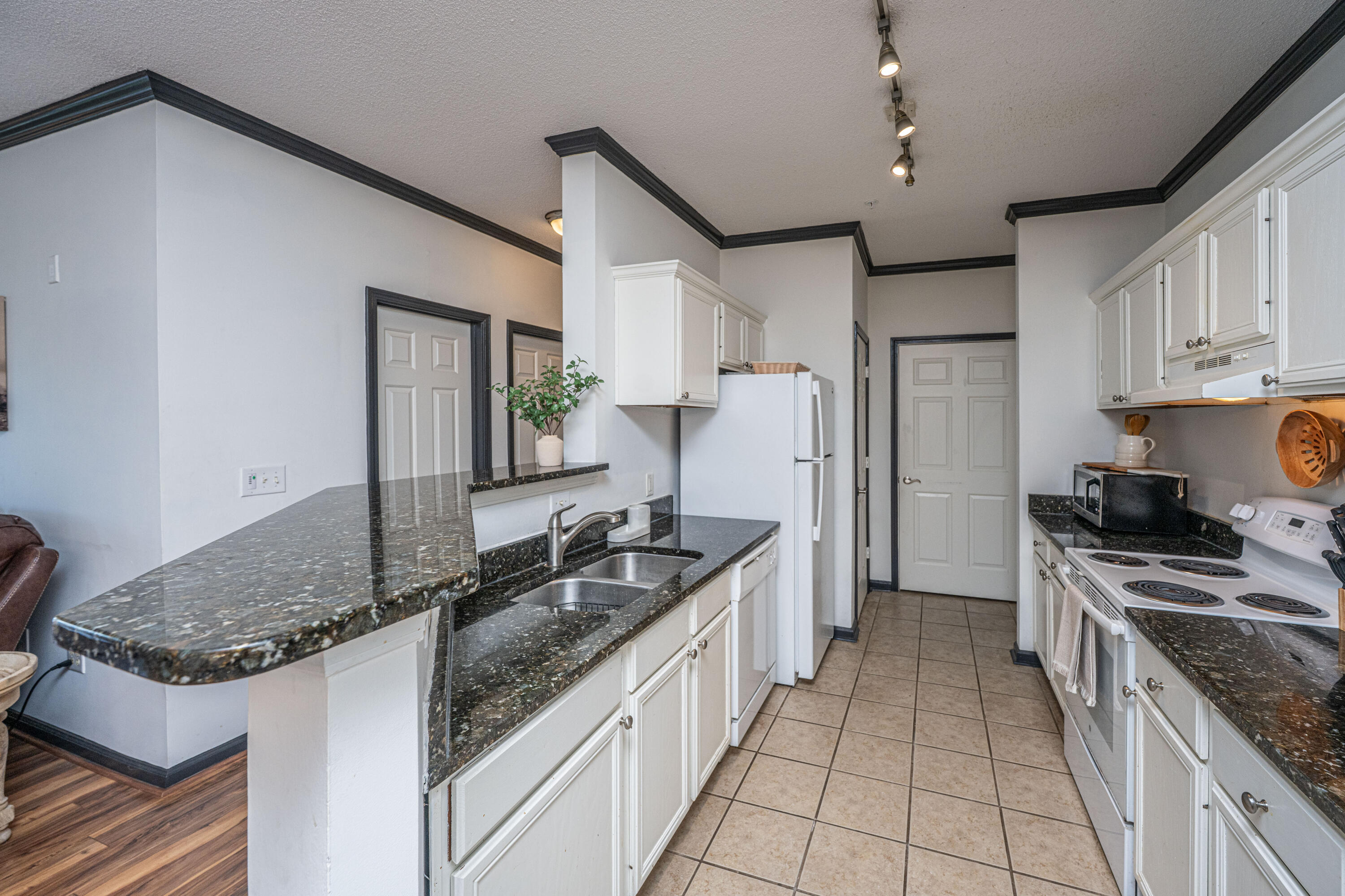 45 Sycamore Avenue # 1137