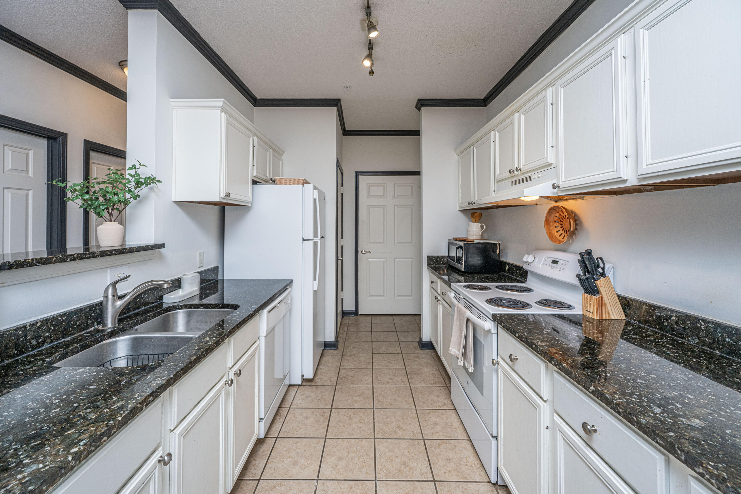 45 Sycamore Avenue # 1137