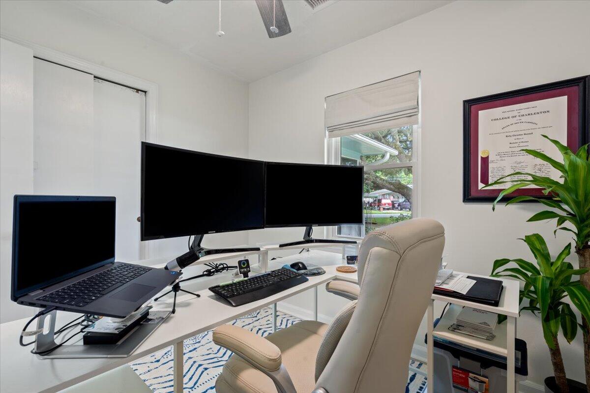 1147 Lighthouse Boulevard