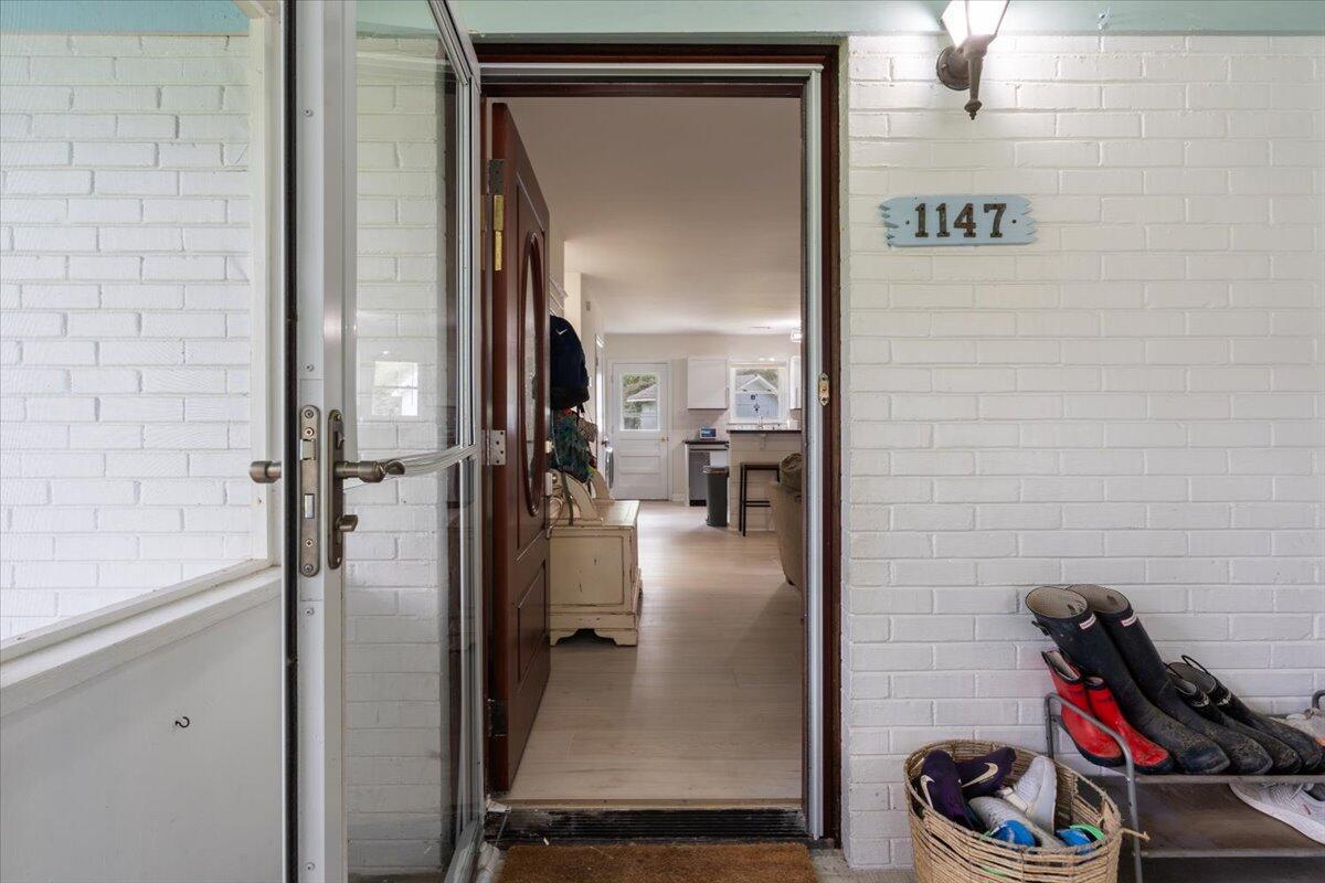 1147 Lighthouse Boulevard