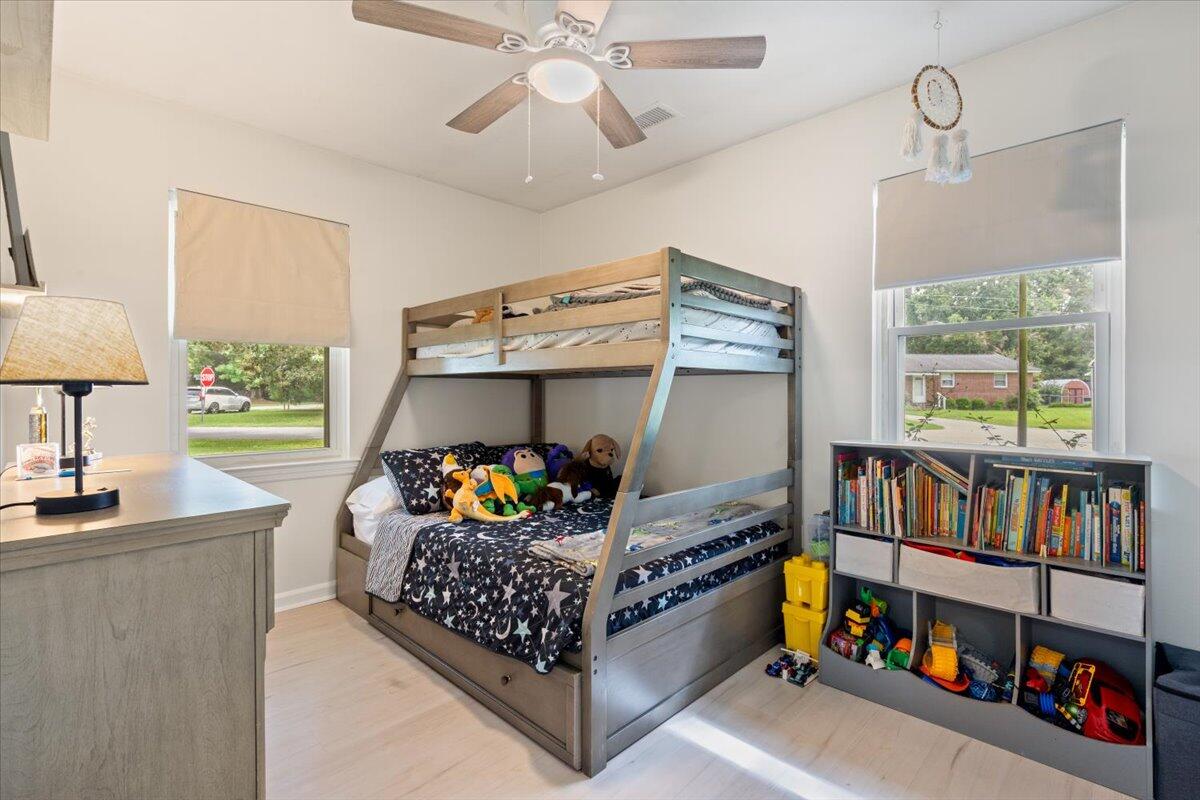 1147 Lighthouse Boulevard