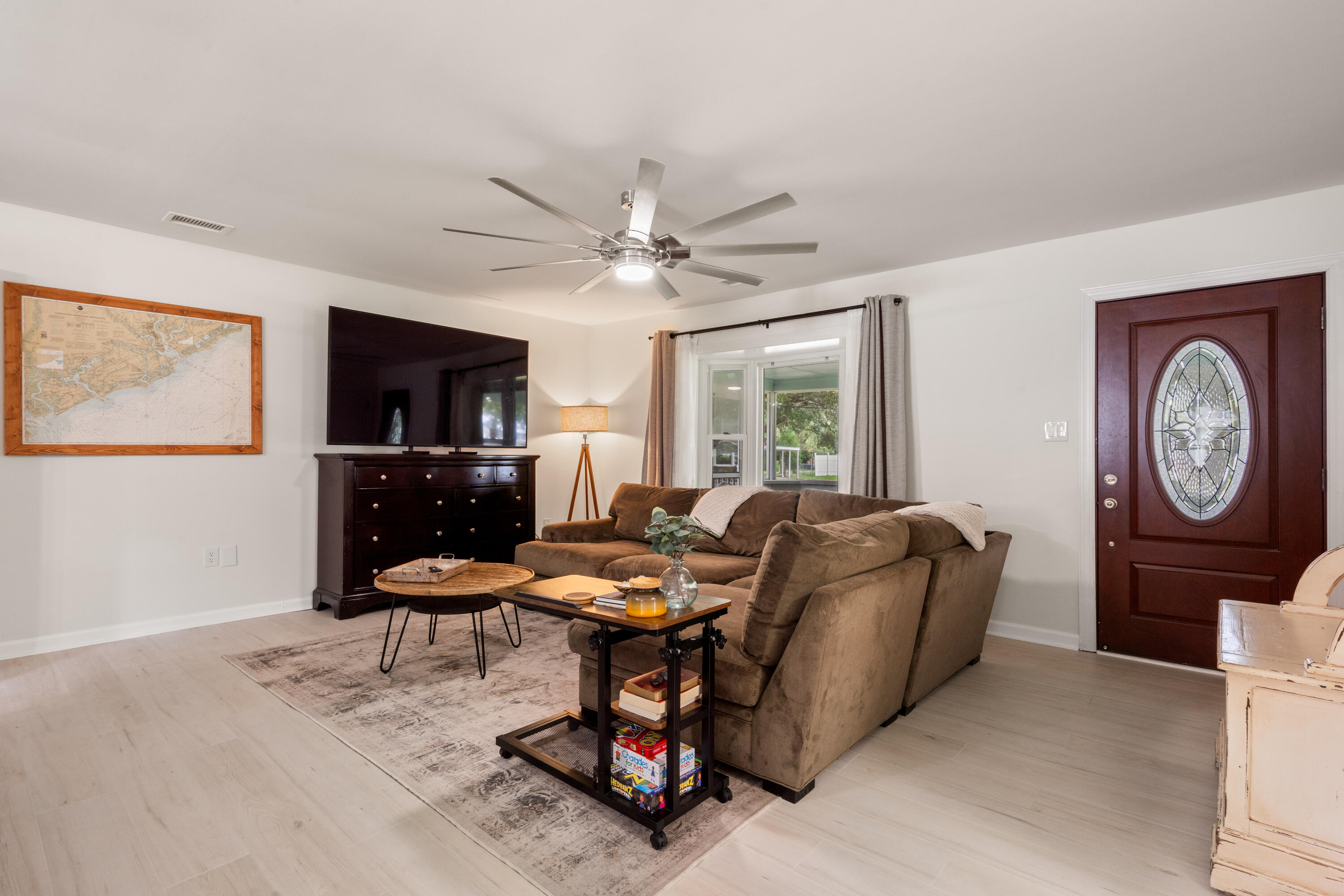 1147 Lighthouse Boulevard