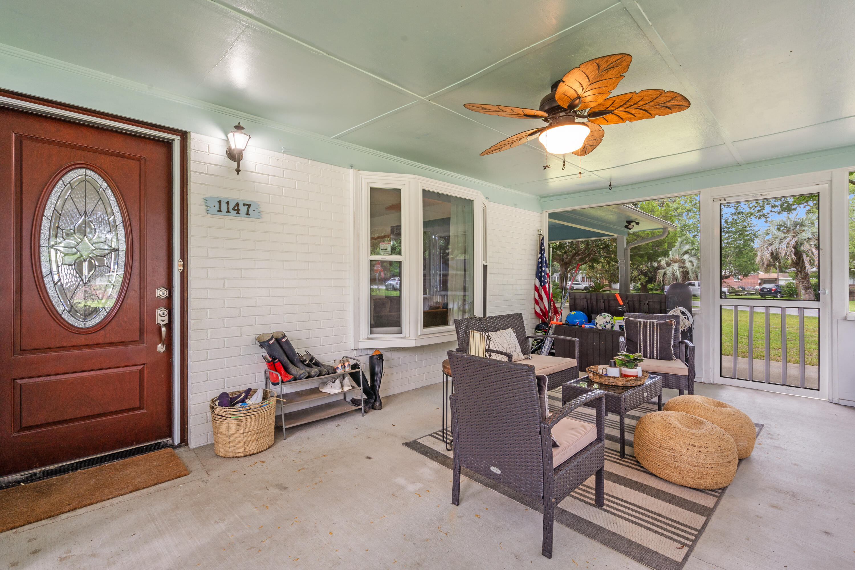 1147 Lighthouse Boulevard