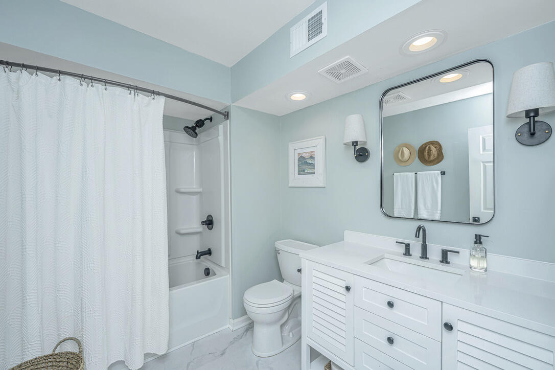 152 W Mariners Cay Drive # 152