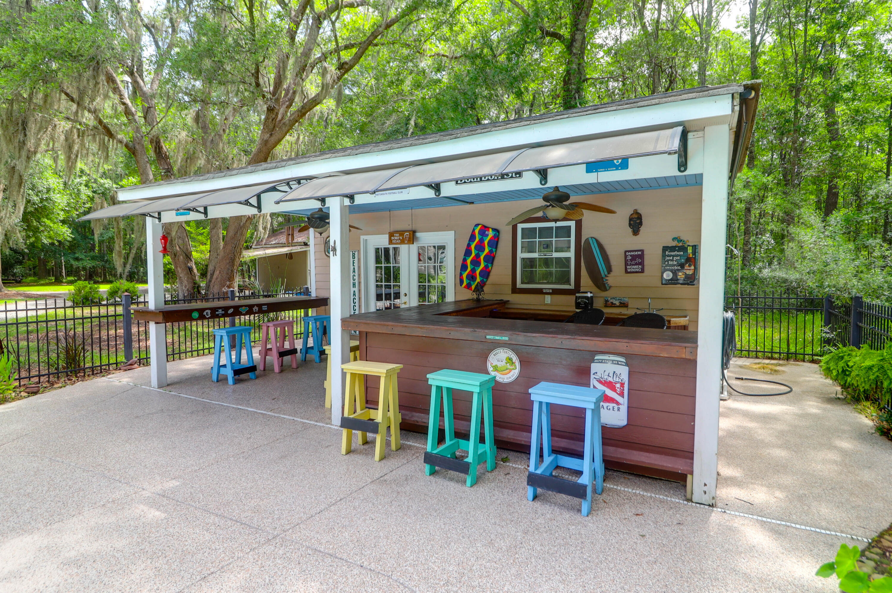 2494 Cape Road