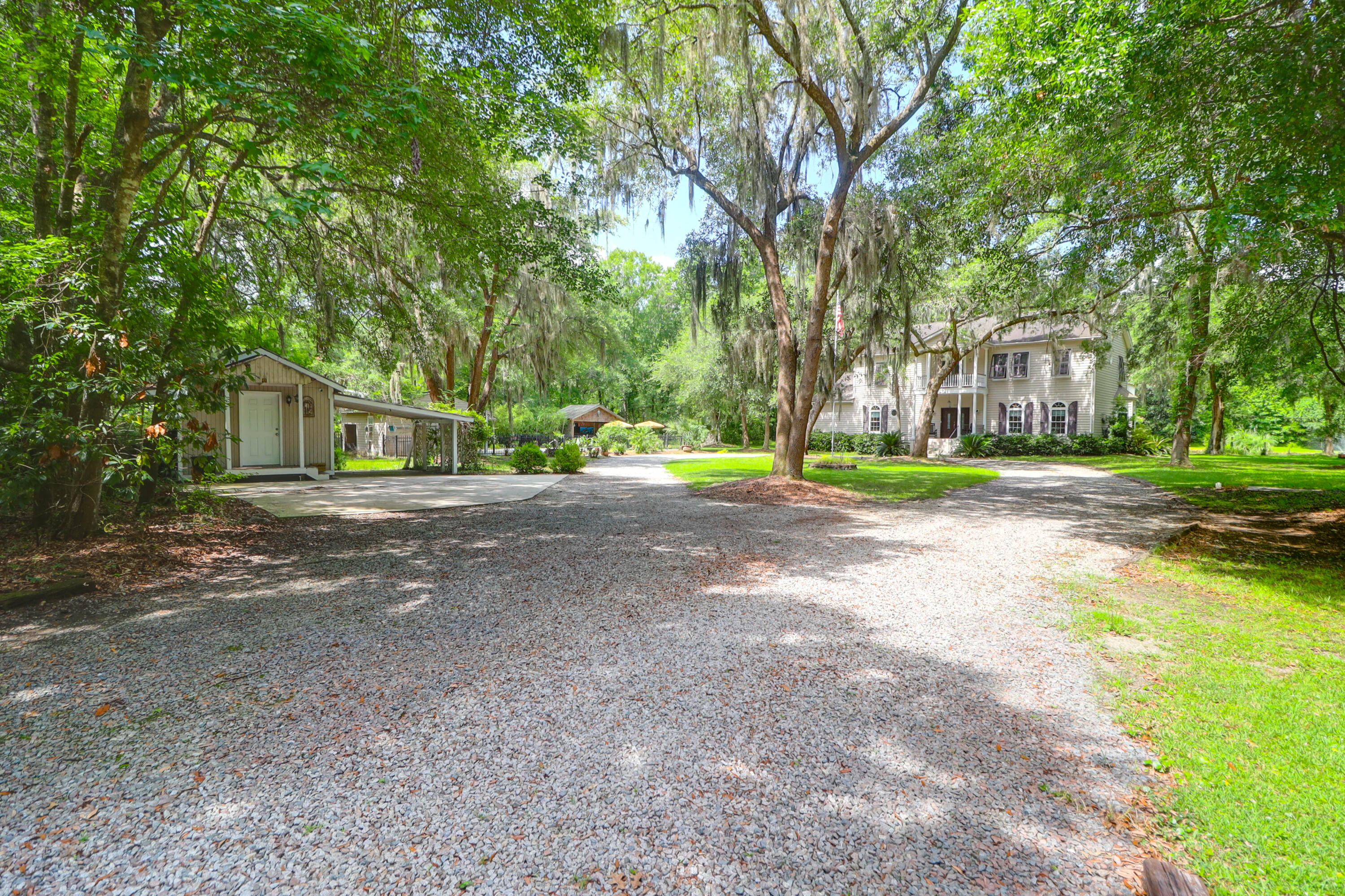 2494 Cape Road