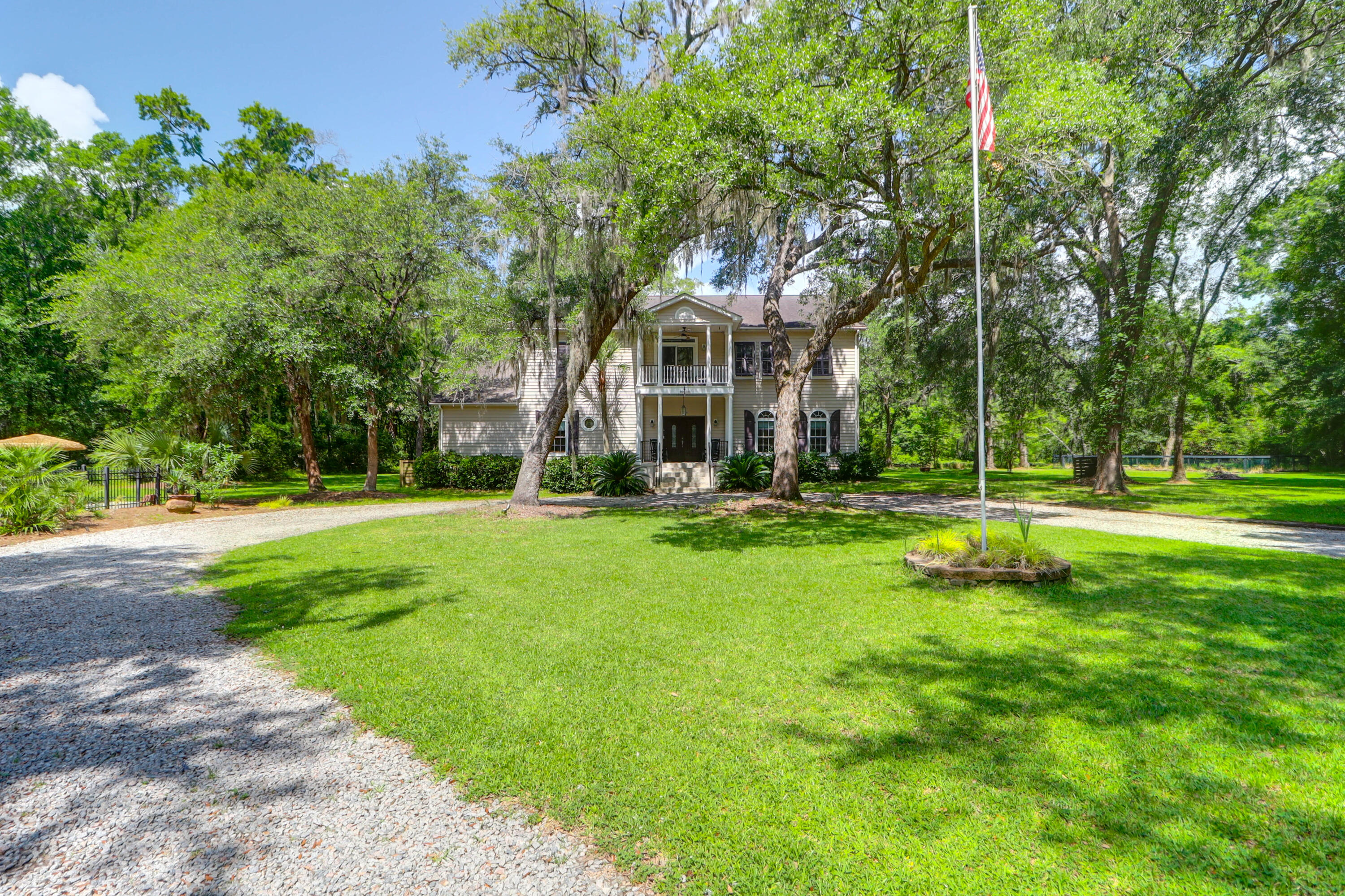 2494 Cape Road