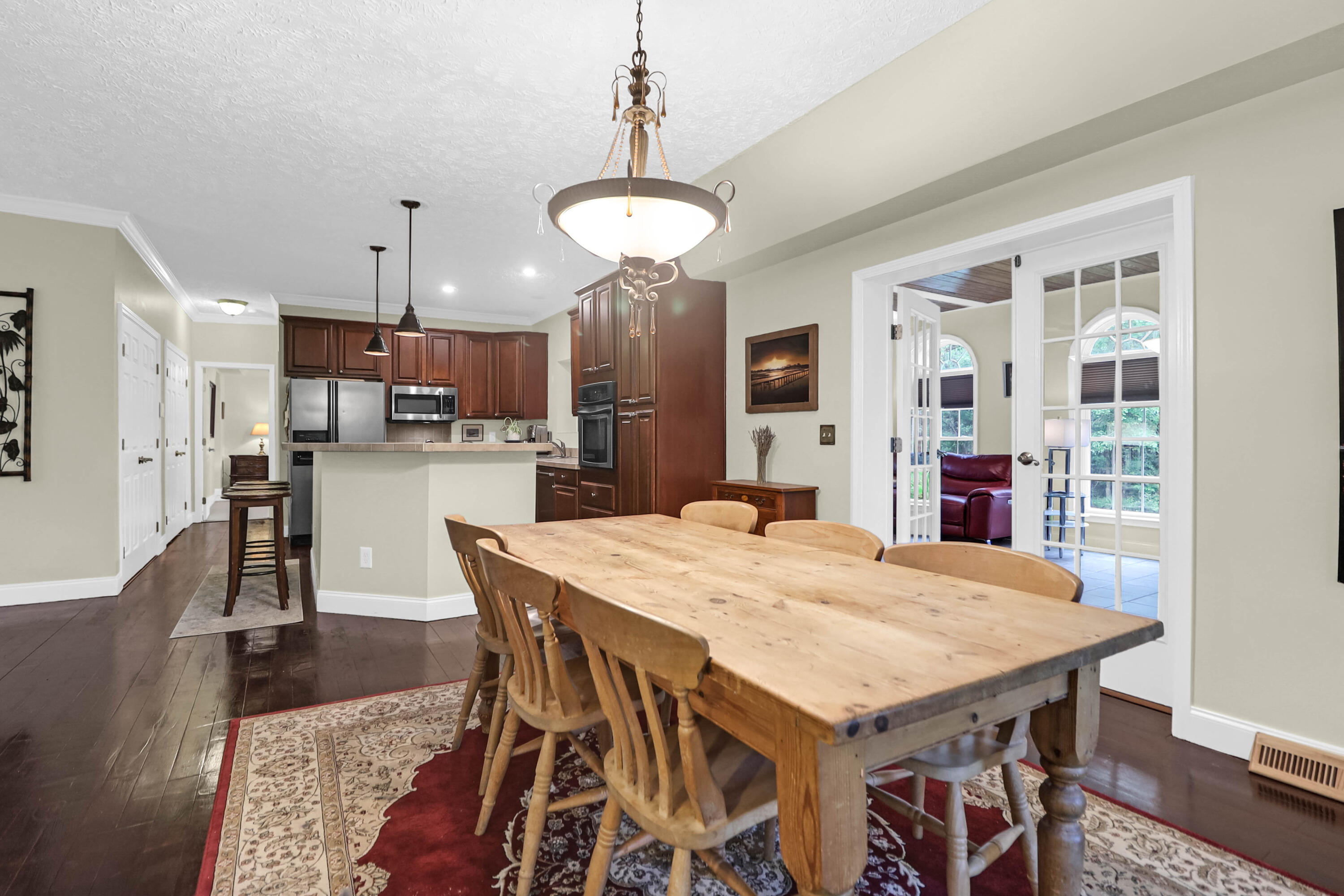 2494 Cape Road