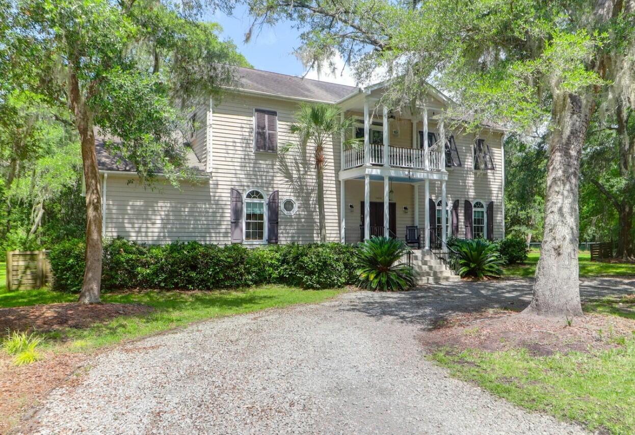 2494 Cape Road