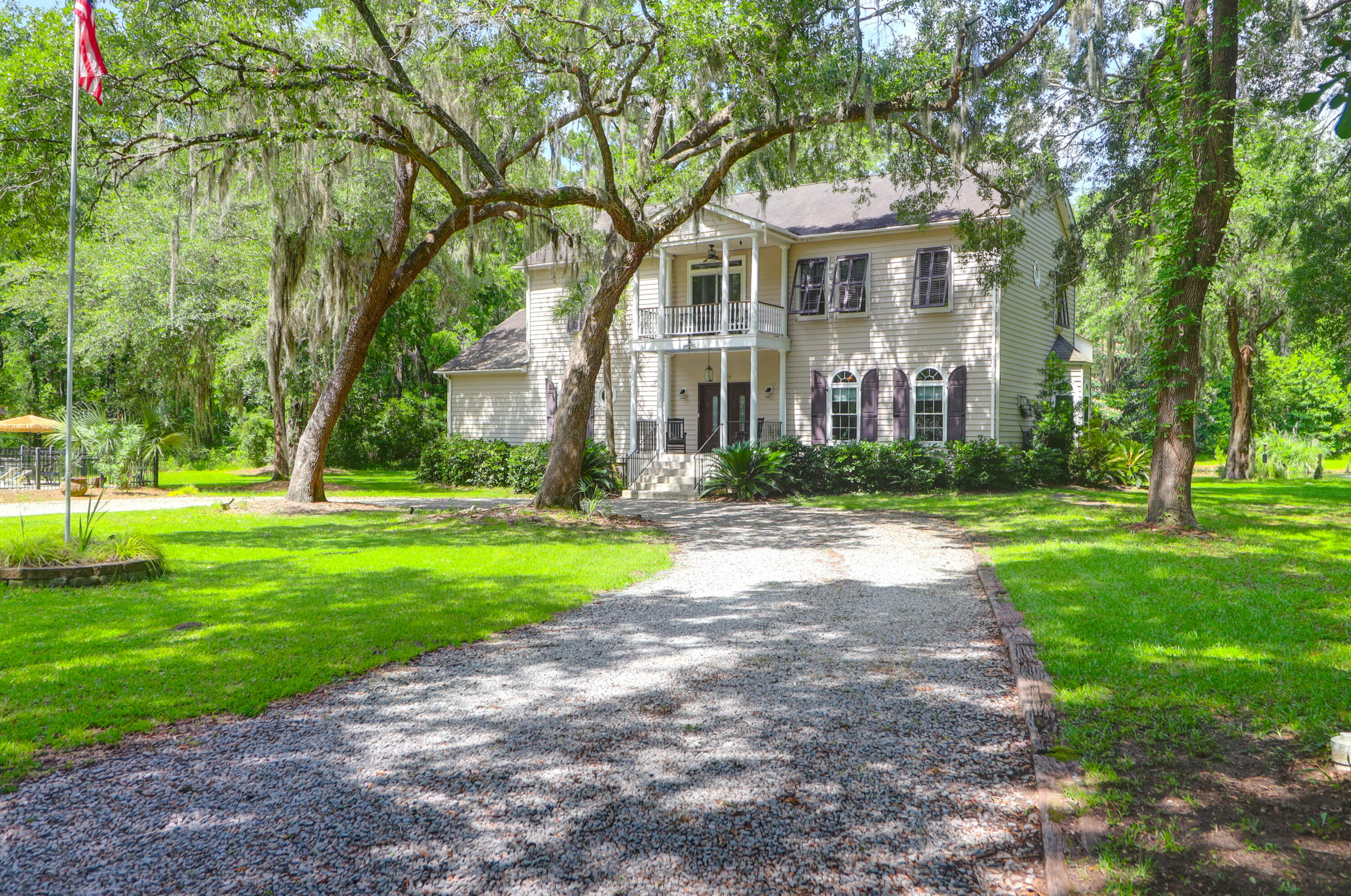 2494 Cape Road