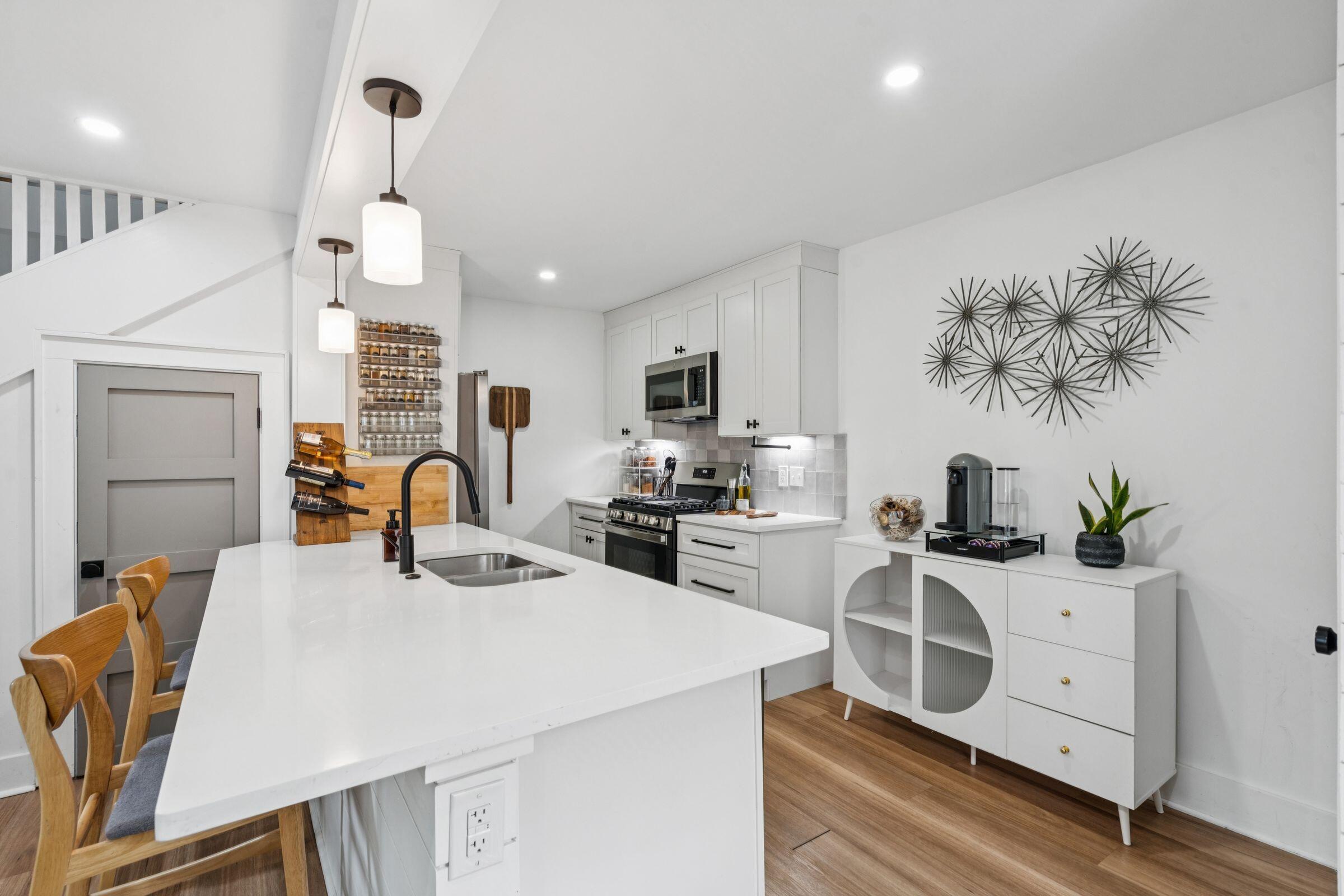 937 Rutledge Avenue # B