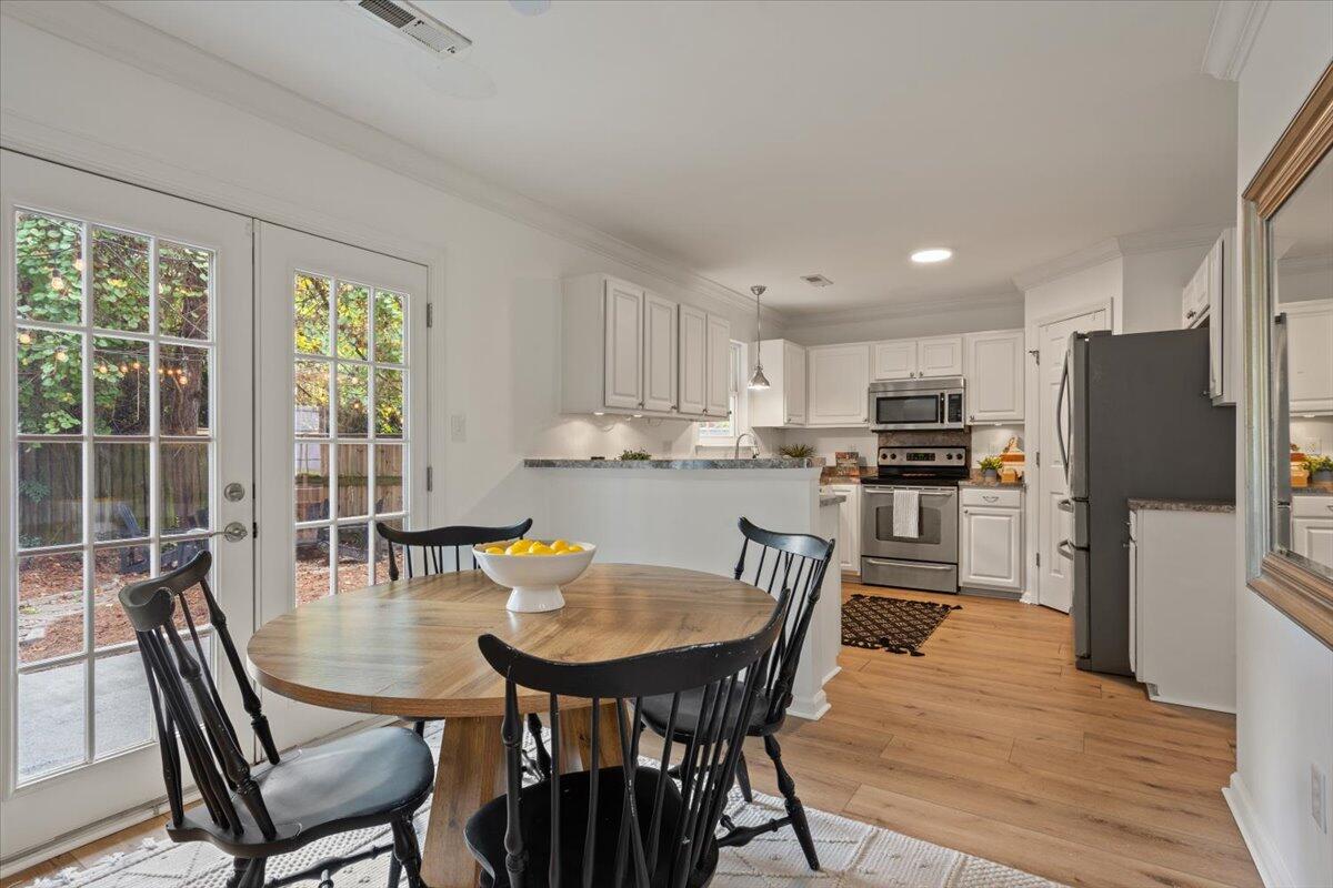 800 Heyward Cove Place