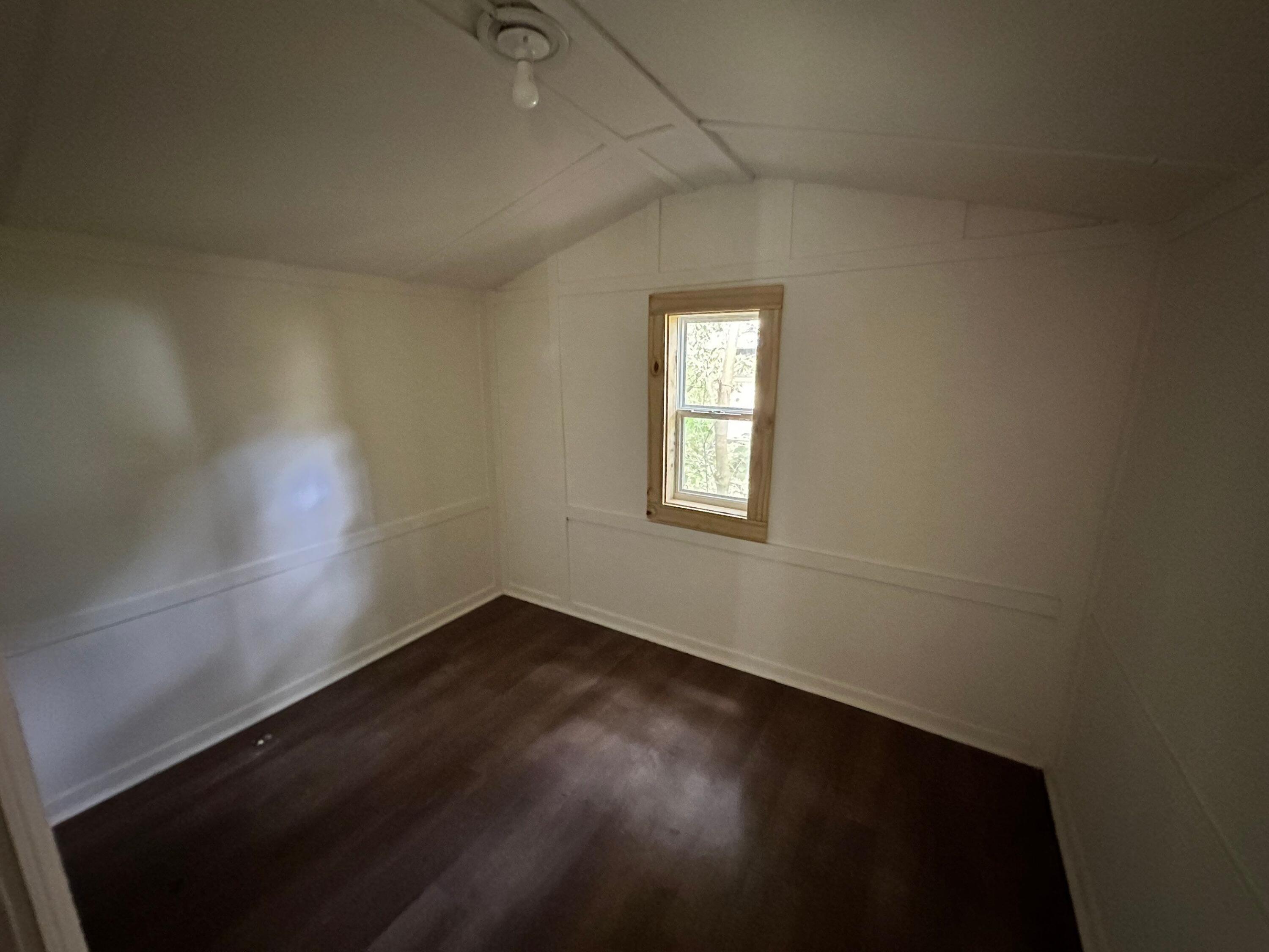 2390 Cambridge Avenue