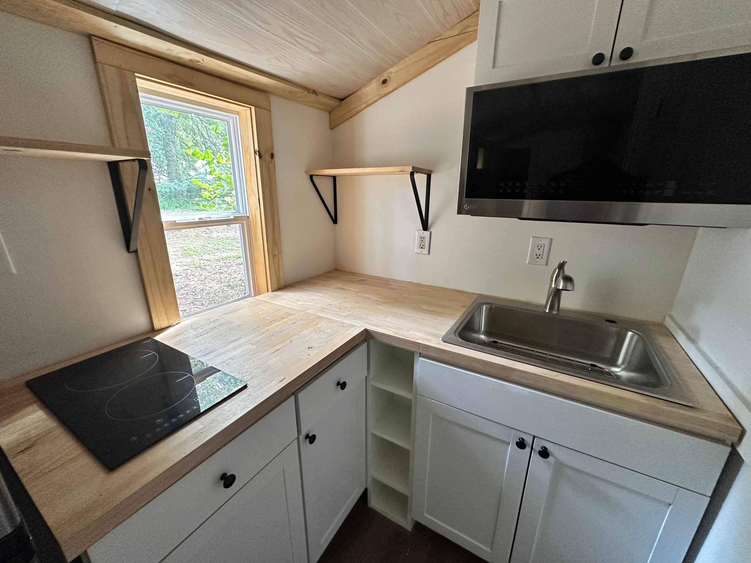 2390 Cambridge Avenue