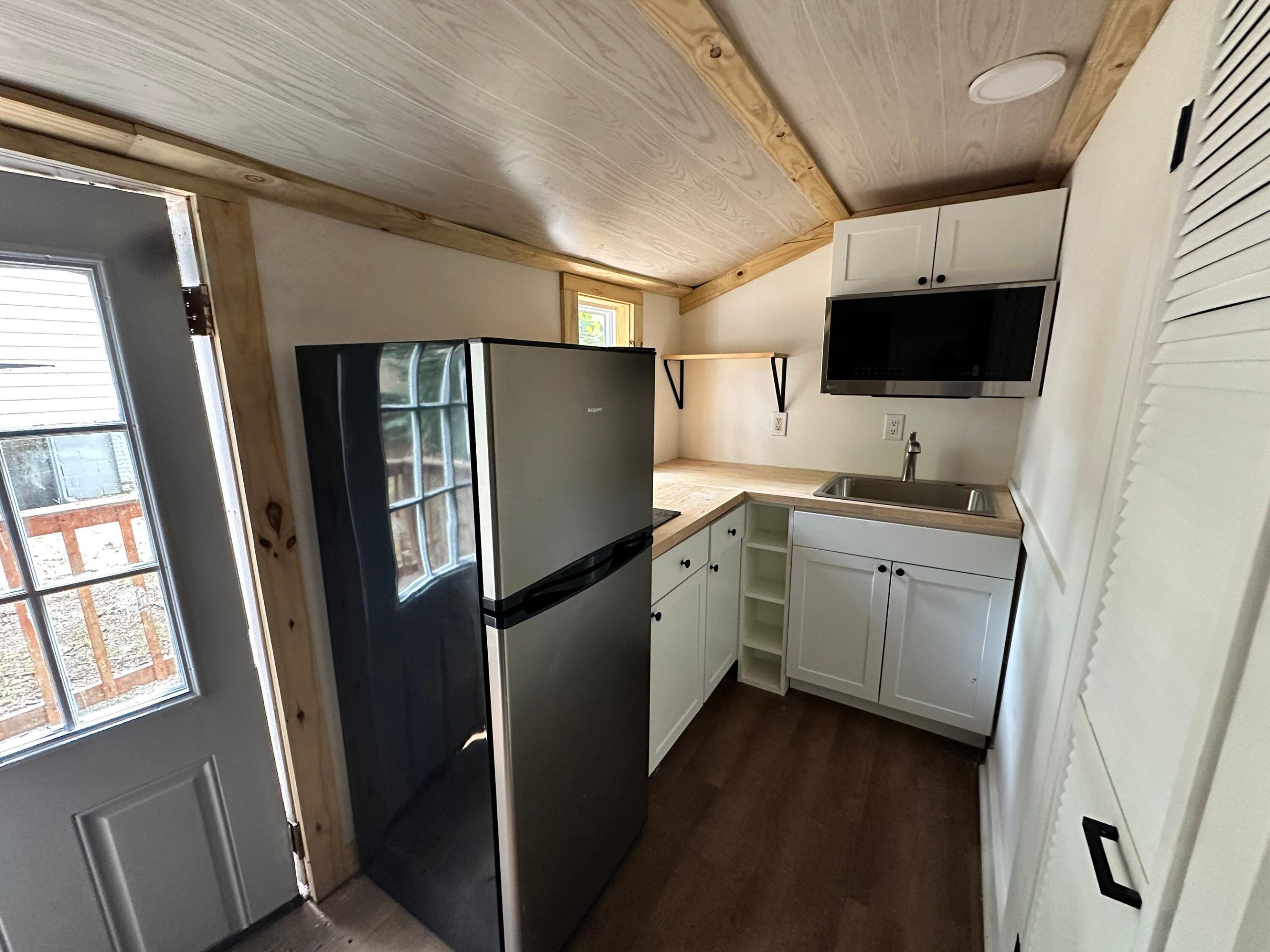 2390 Cambridge Avenue