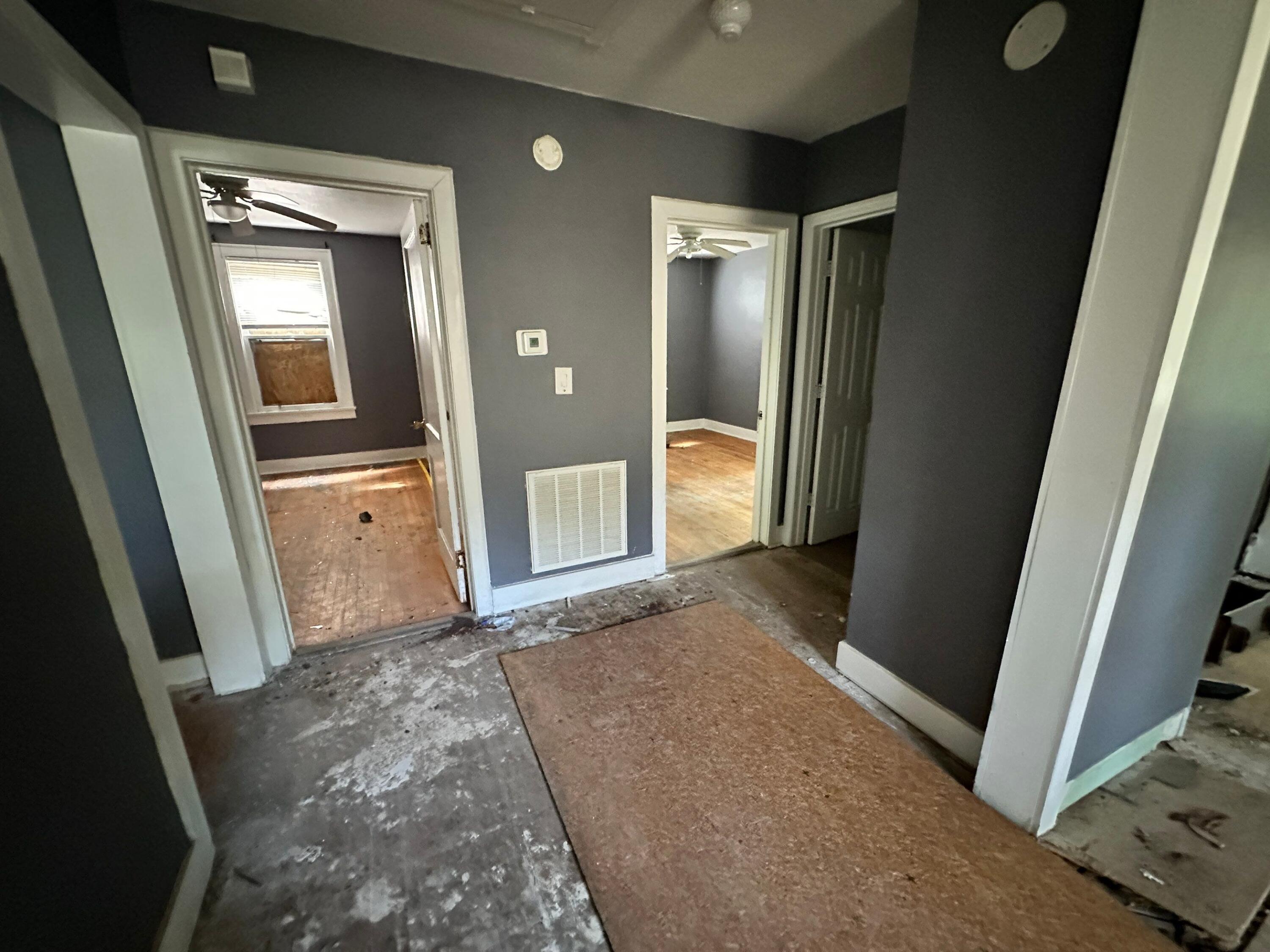 2390 Cambridge Avenue