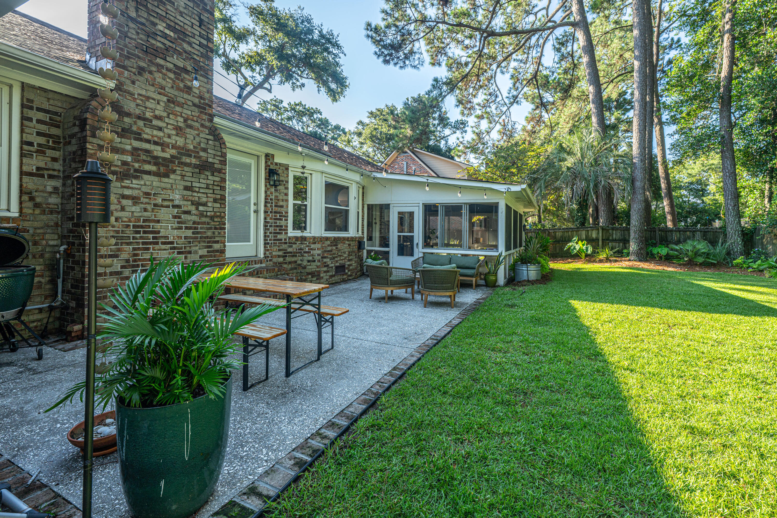 649 Mccutchen Street