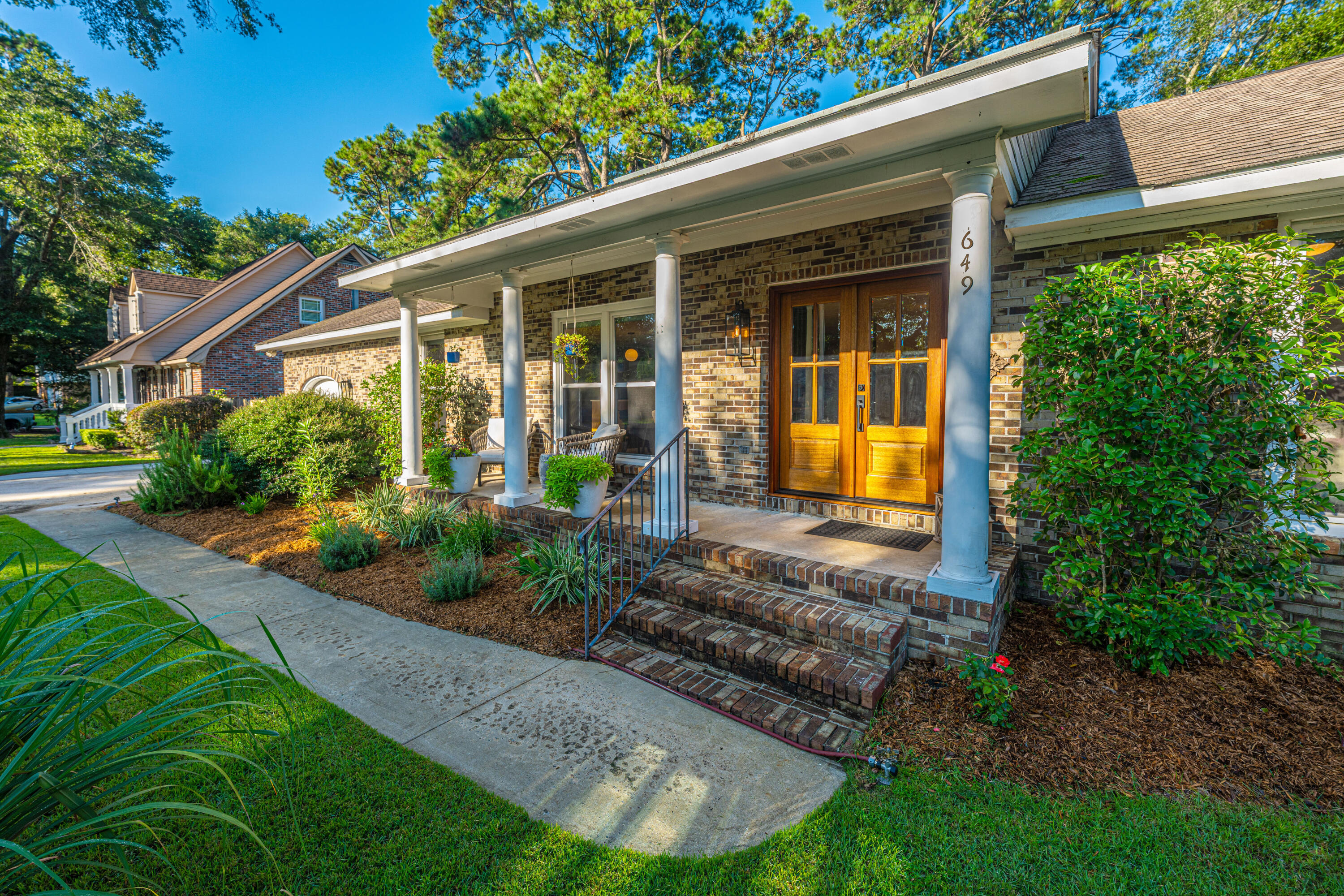 649 Mccutchen Street