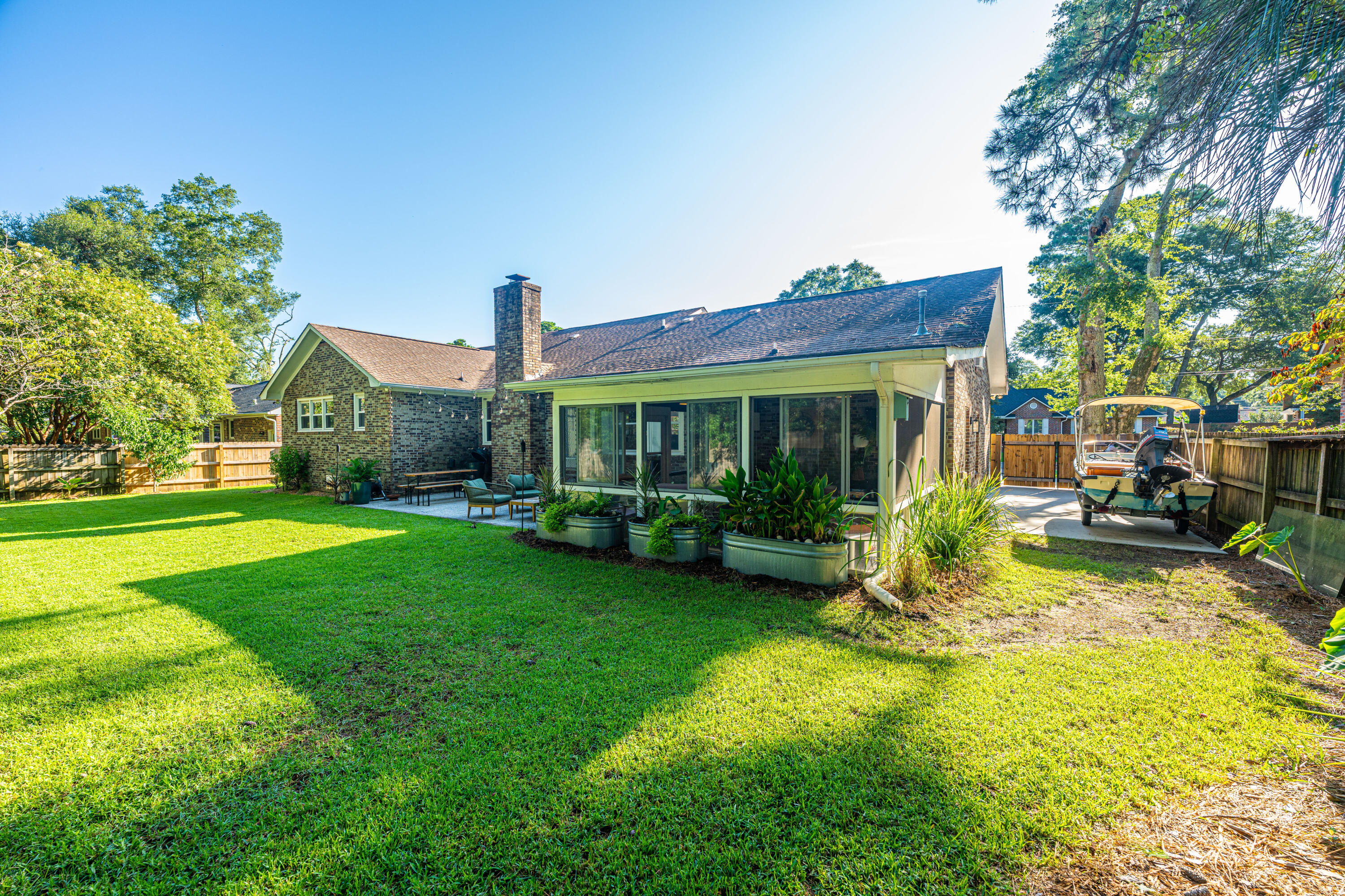 649 Mccutchen Street