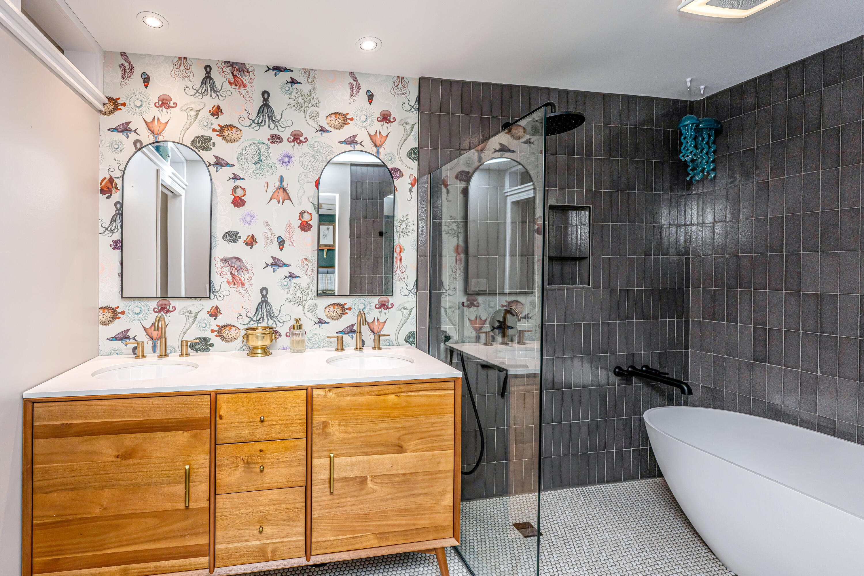 649 Mccutchen Street