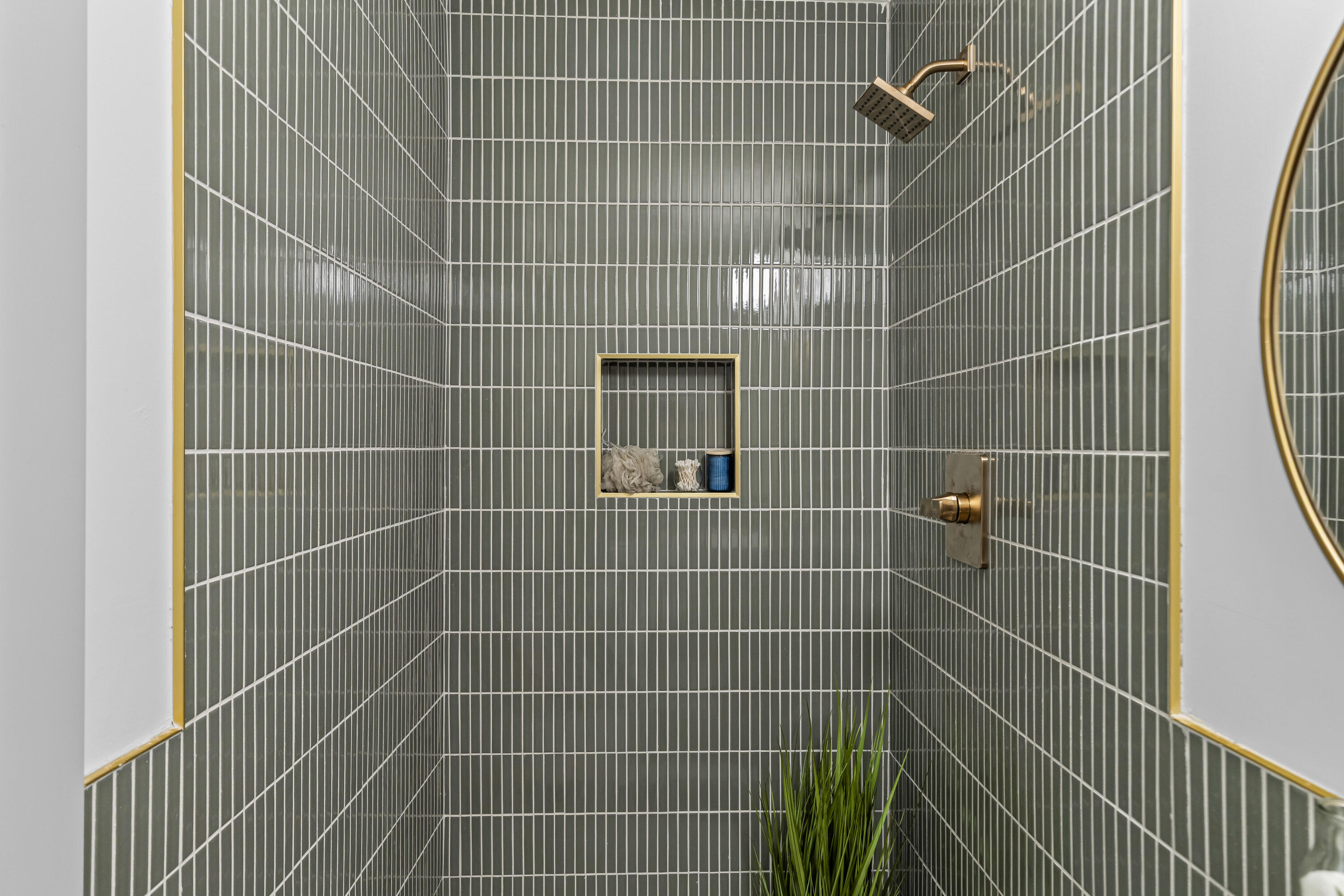 524 Carpenter Street