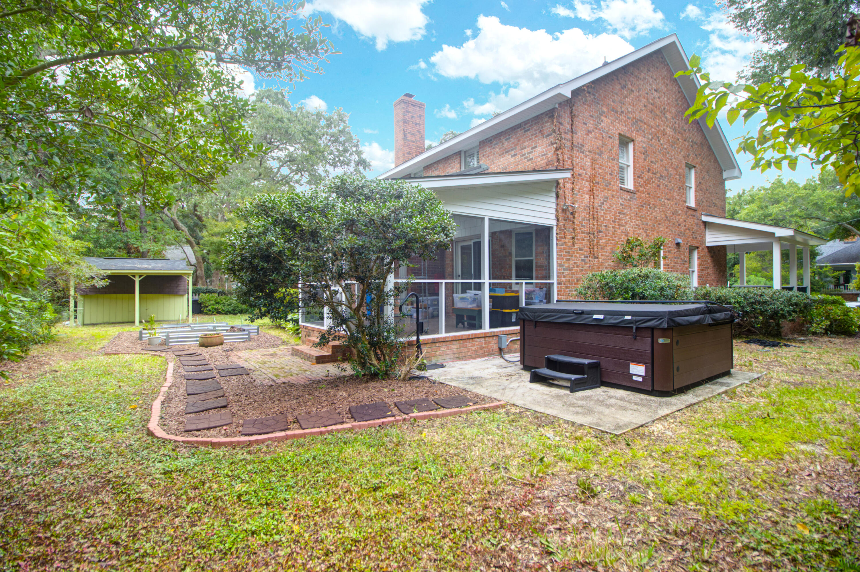 513 Sweetbay Road