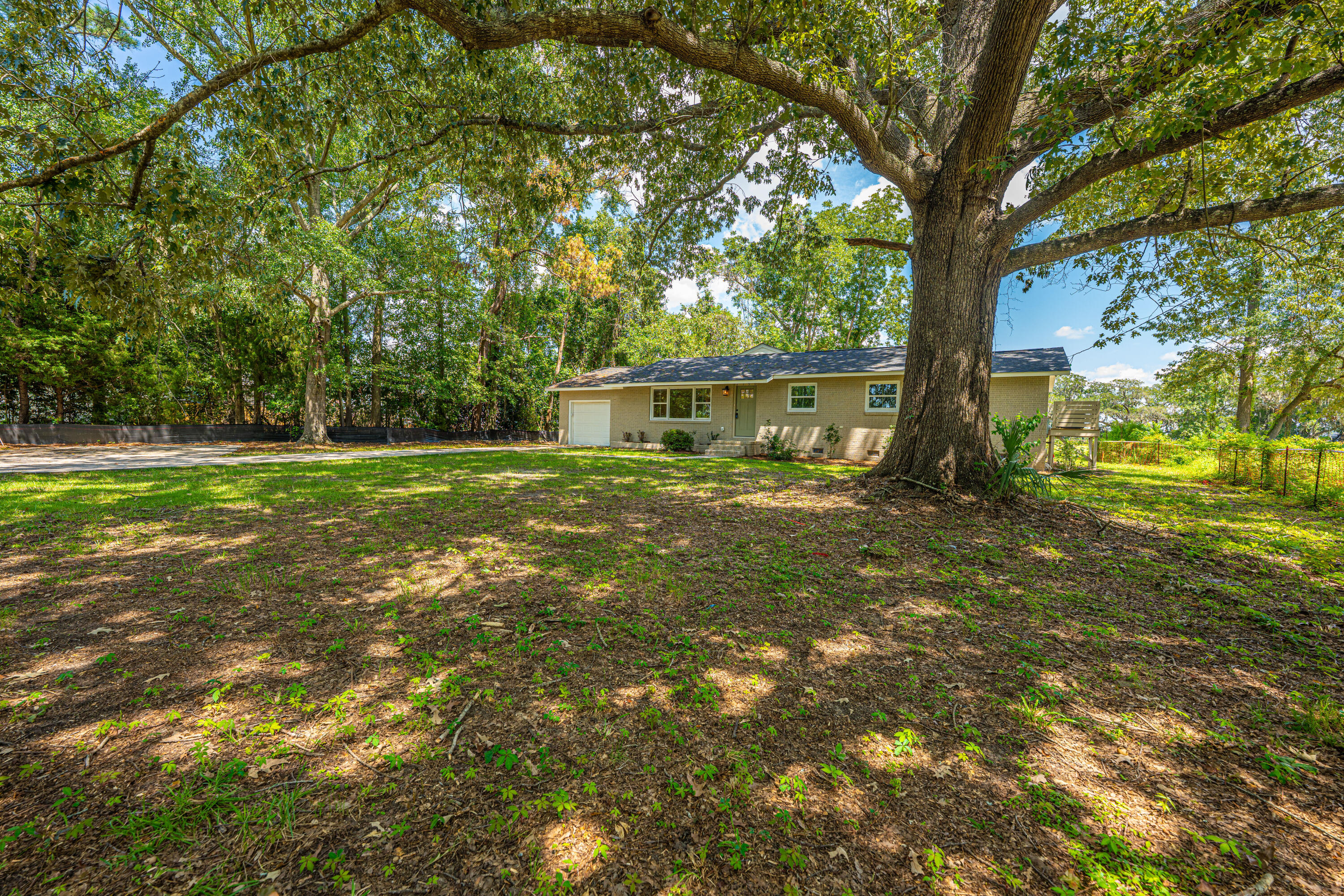 2150 Pierpont Avenue