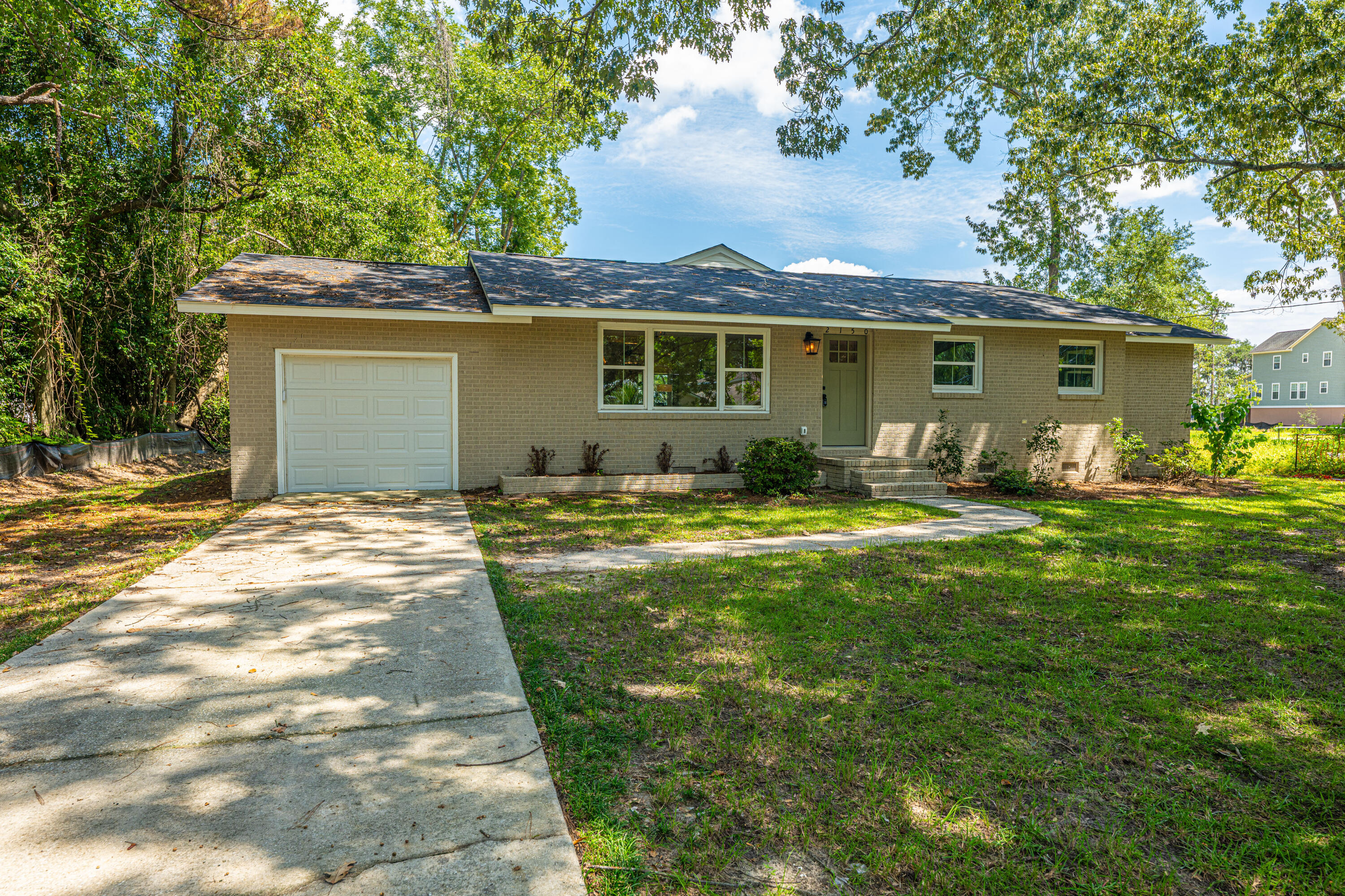 2150 Pierpont Avenue