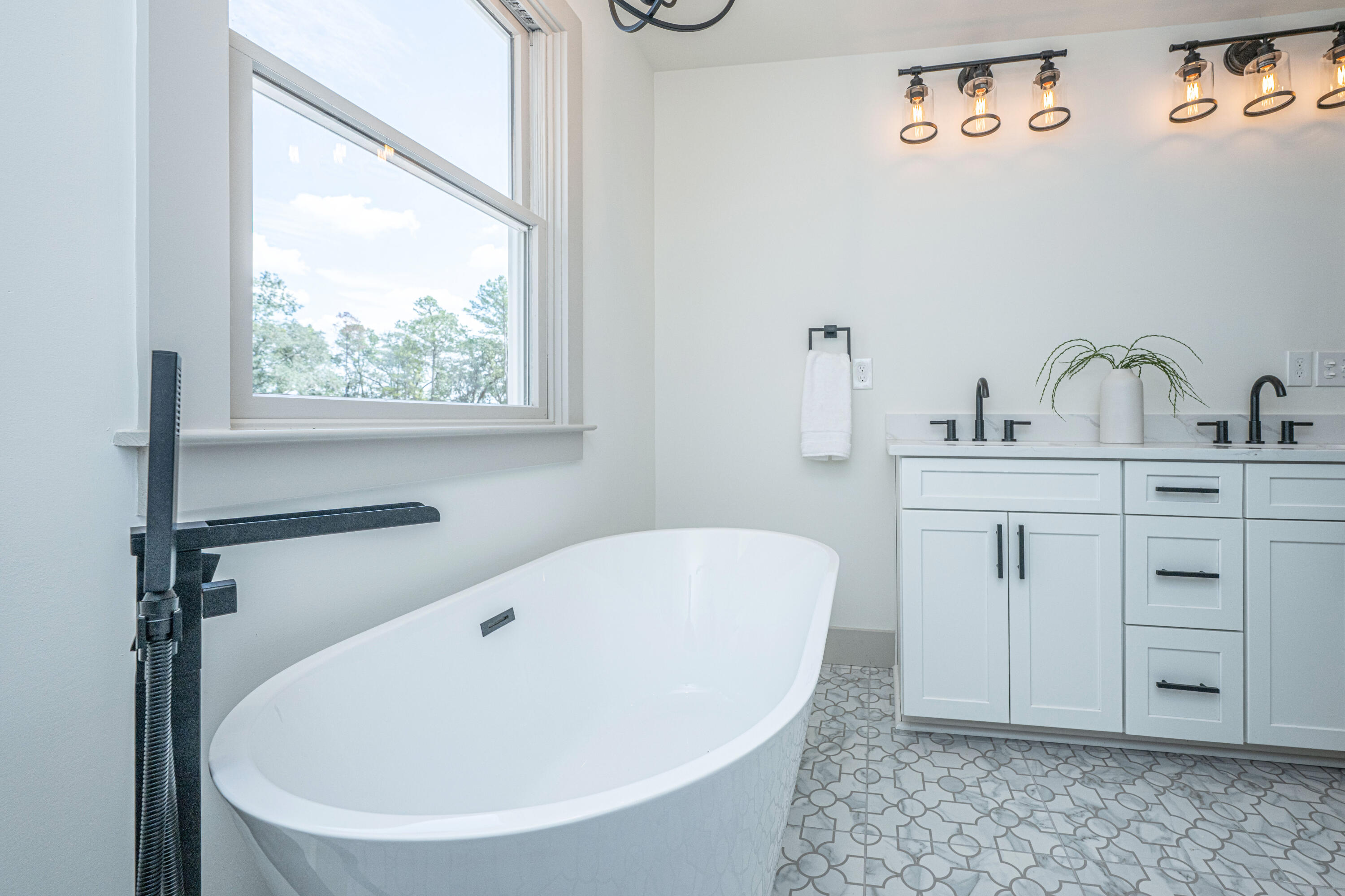 2150 Pierpont Avenue