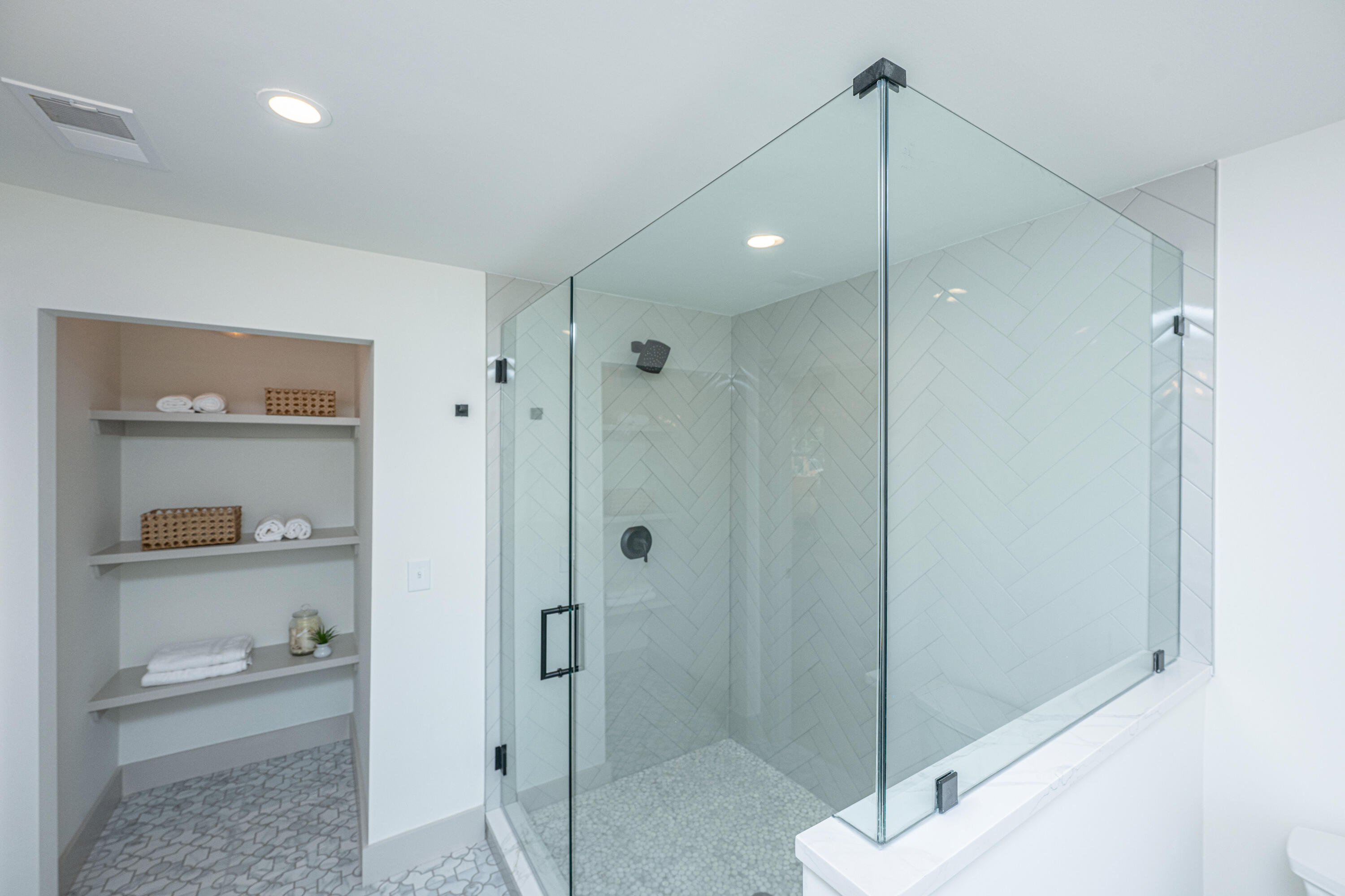 2150 Pierpont Avenue