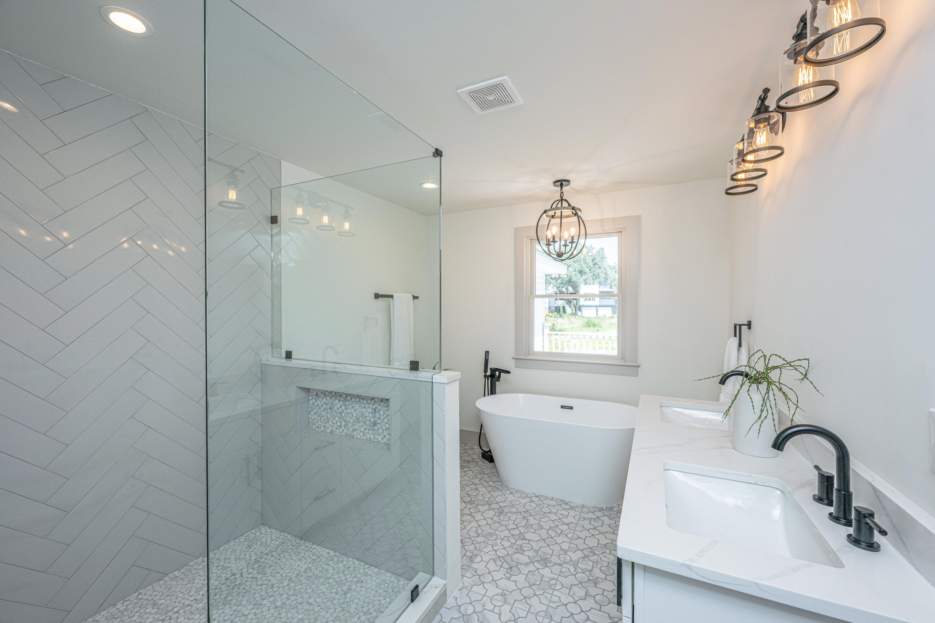 2150 Pierpont Avenue