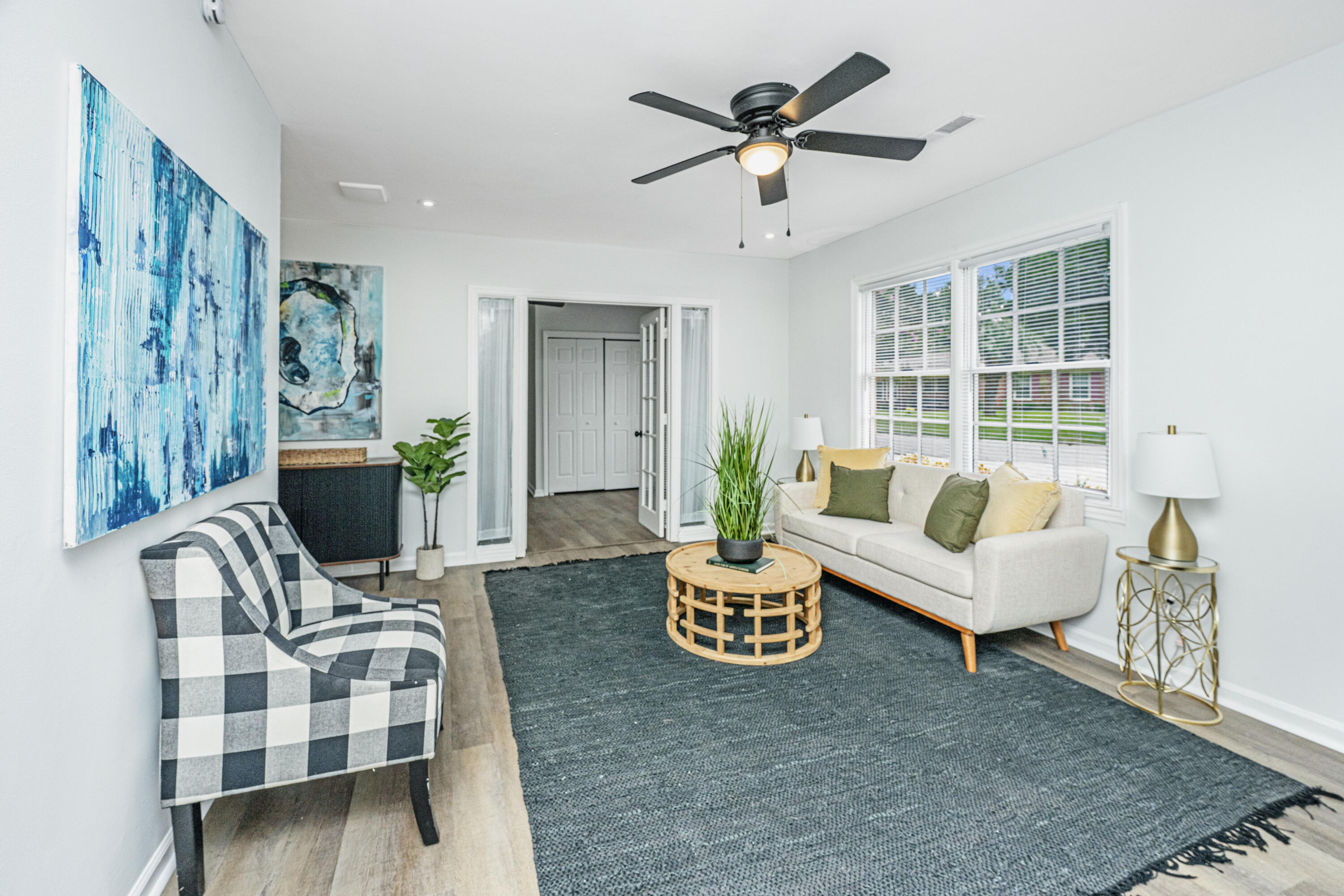 143 Dorchester Manor Boulevard