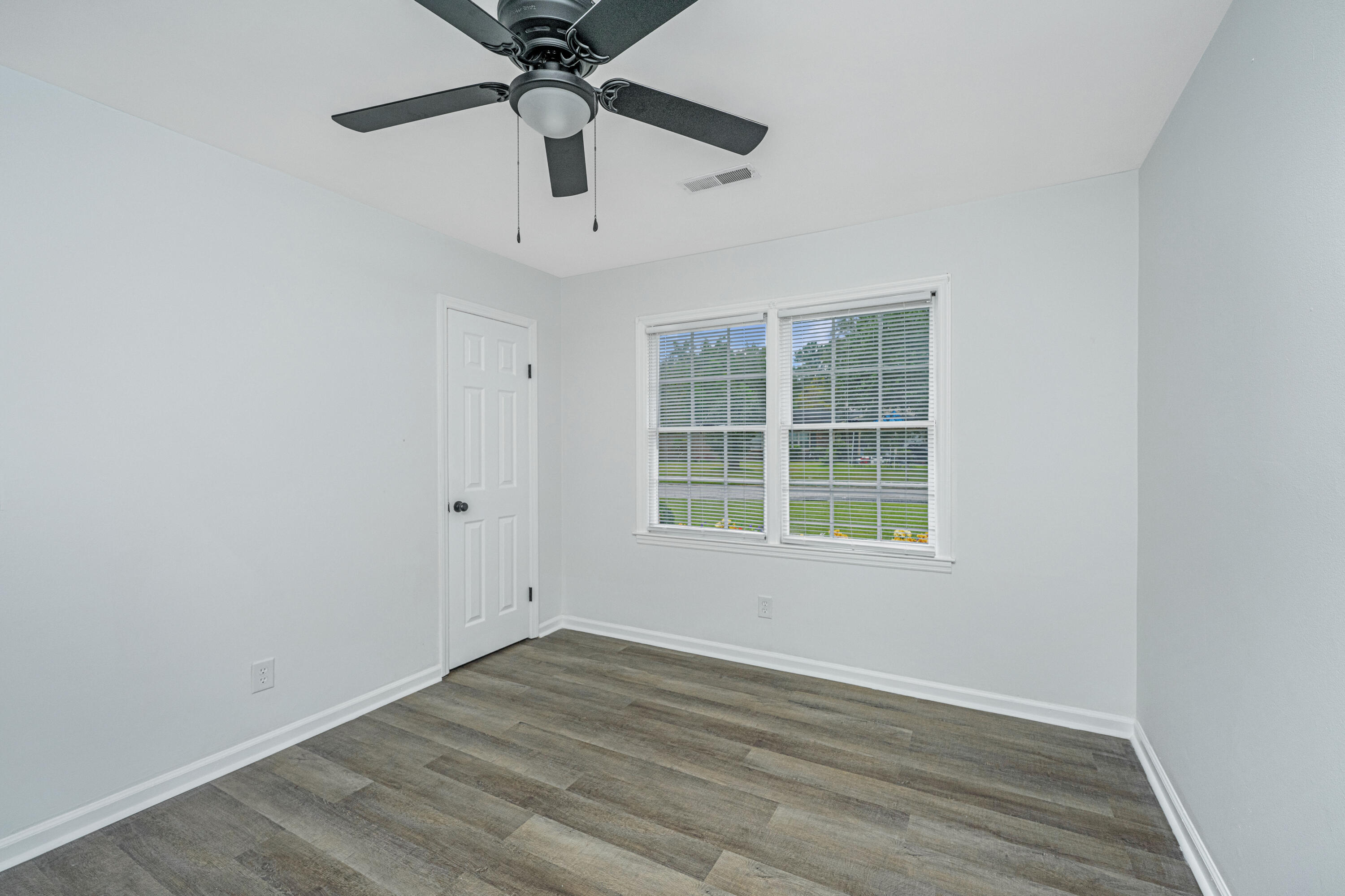 143 Dorchester Manor Boulevard