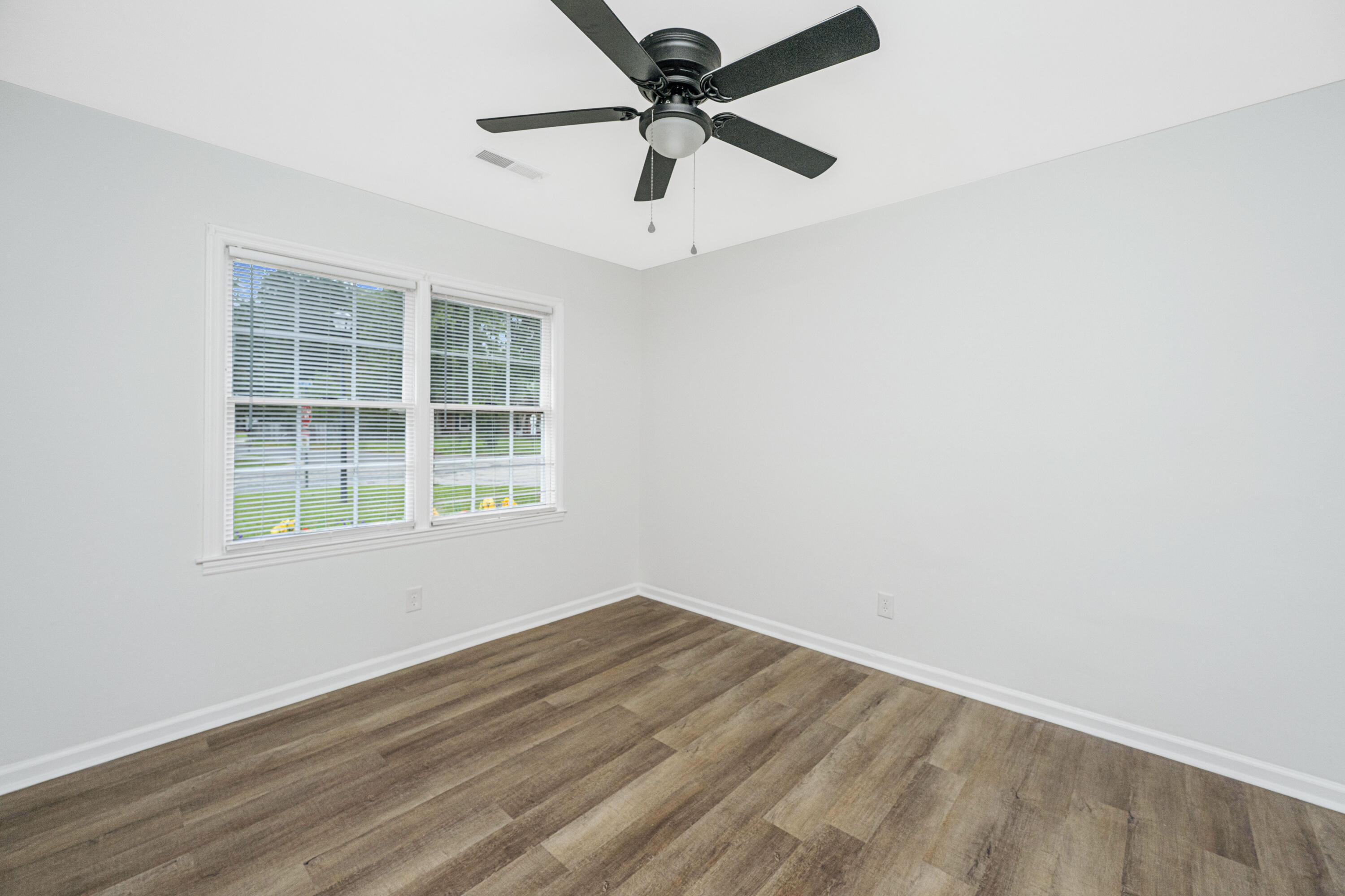 143 Dorchester Manor Boulevard