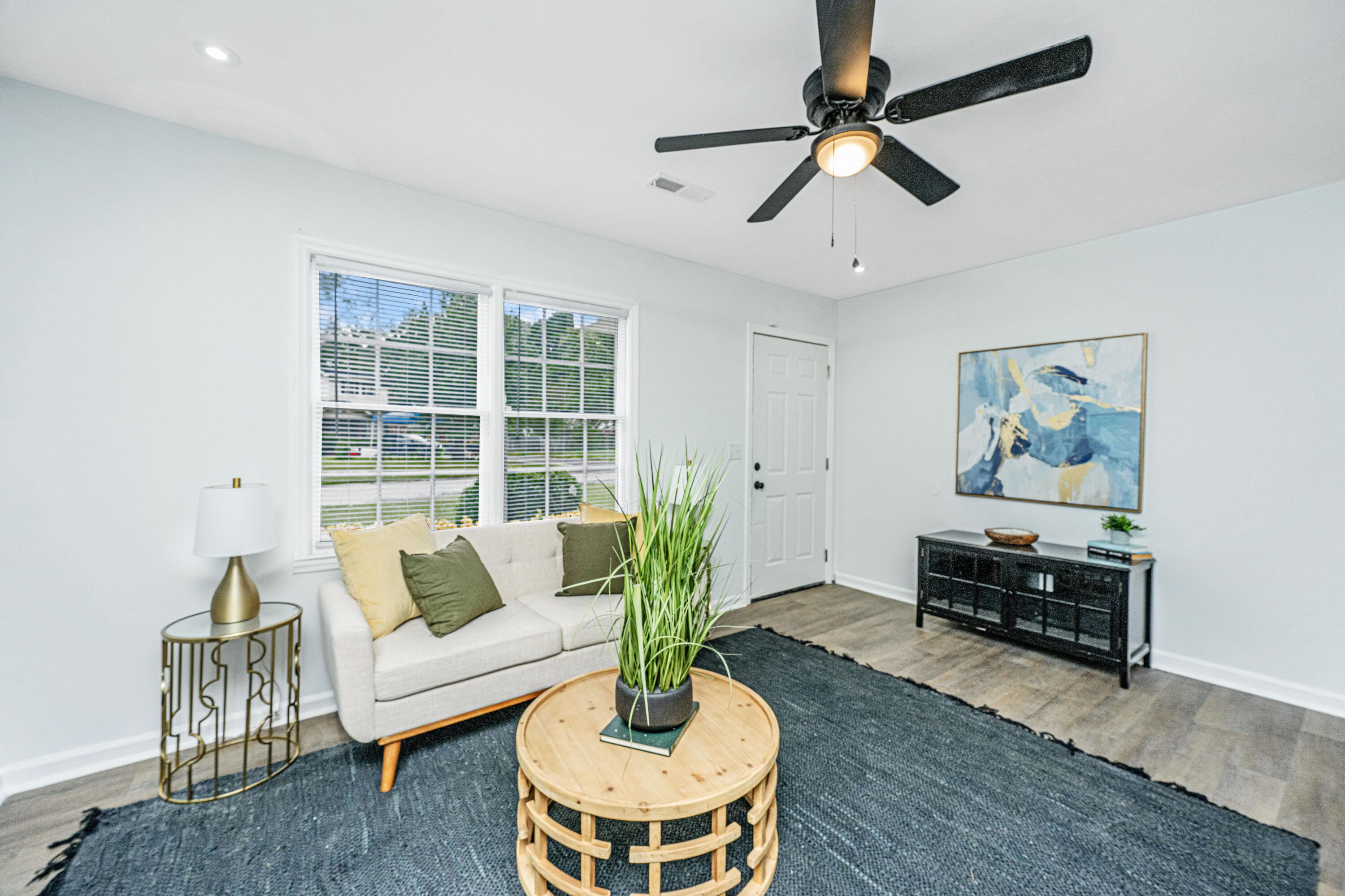 143 Dorchester Manor Boulevard