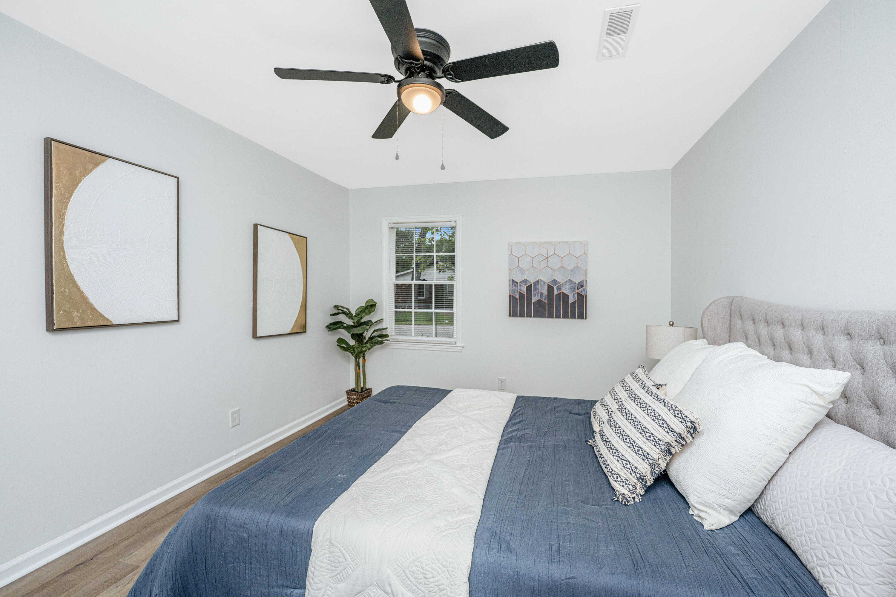 143 Dorchester Manor Boulevard