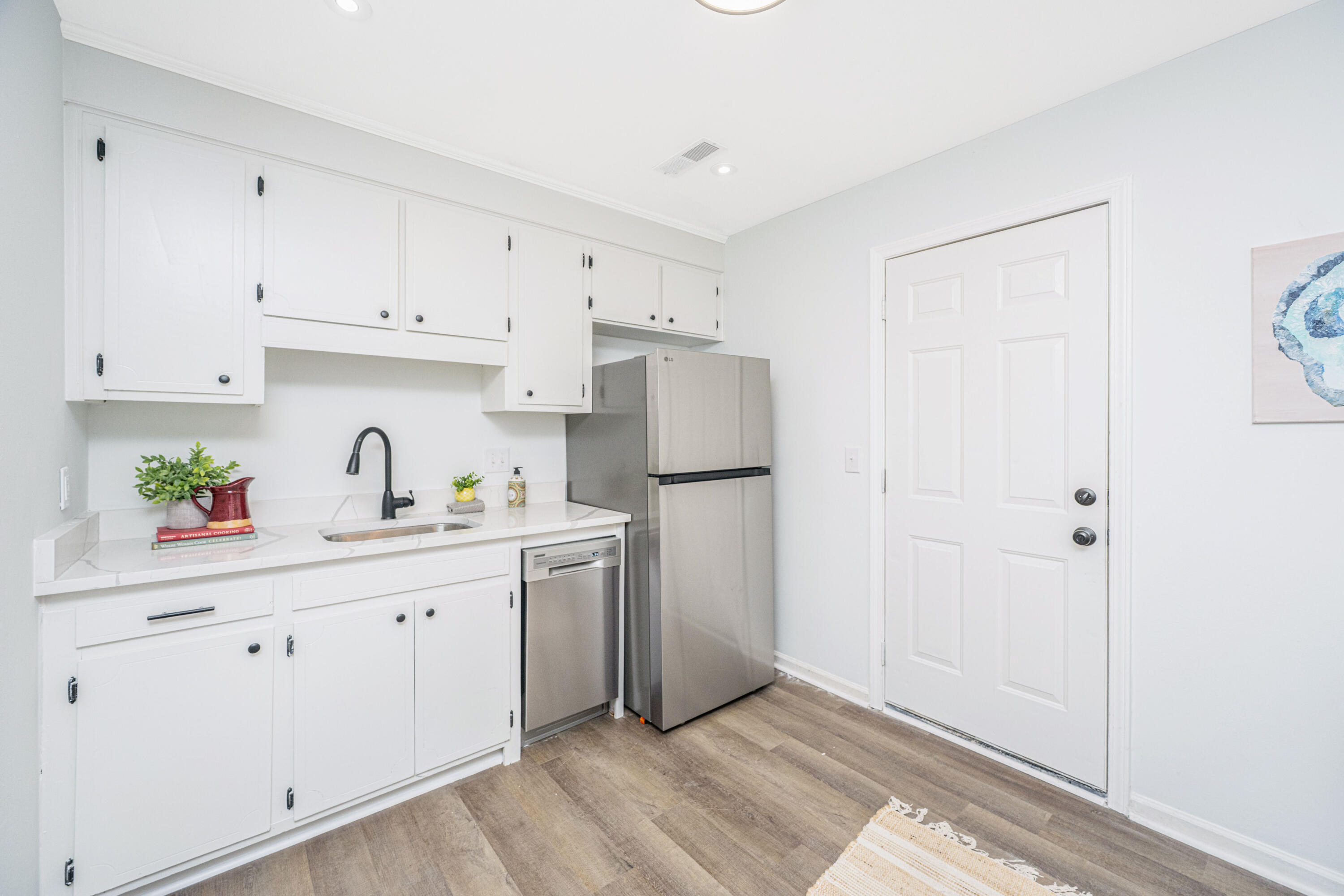 143 Dorchester Manor Boulevard