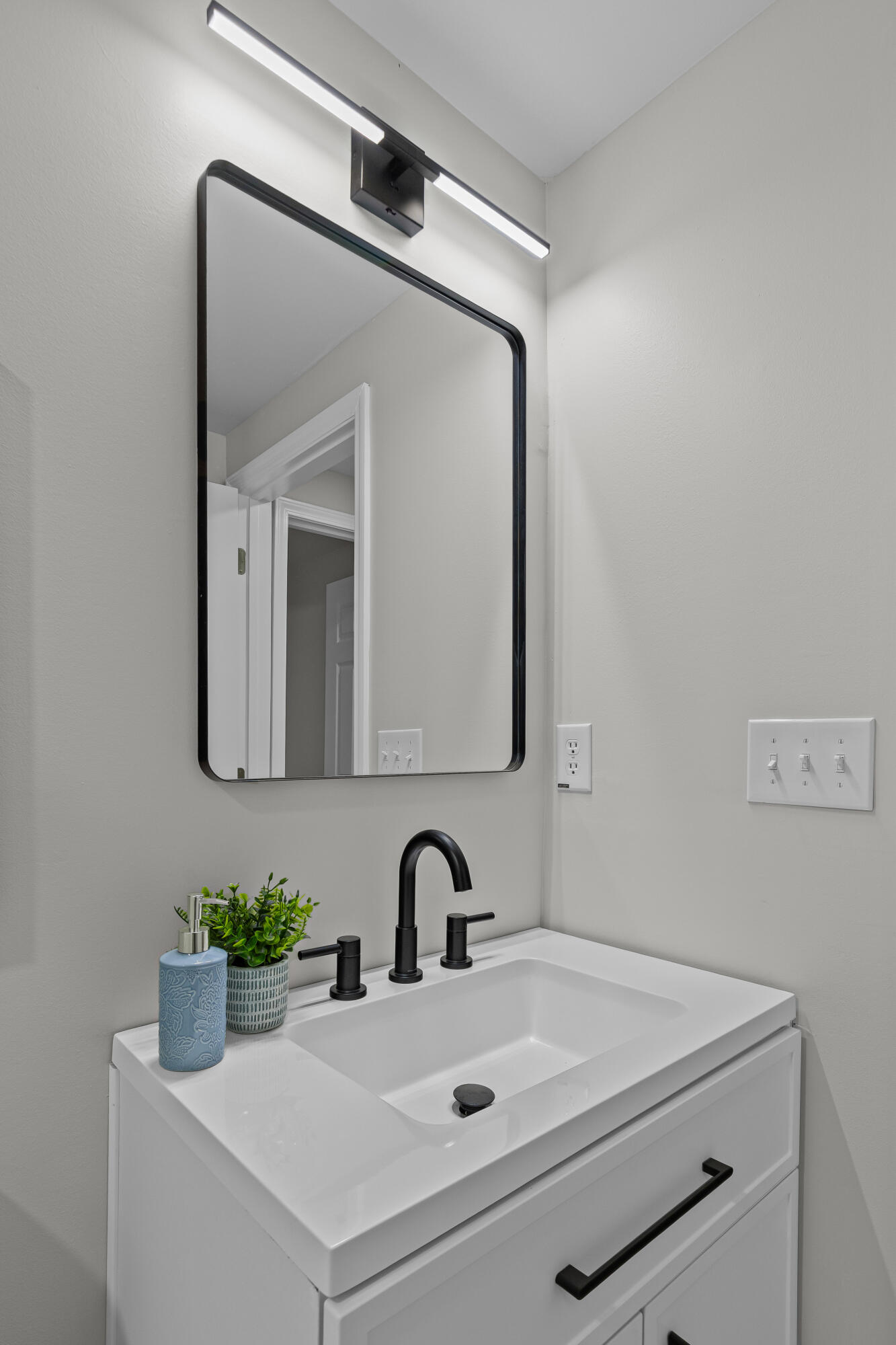 5963 Old Jacksonboro Road